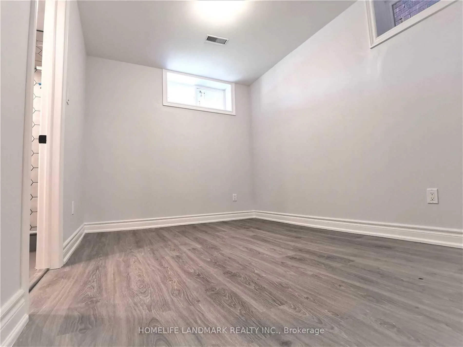Photo 31 of 119 Gloucester Grove, Toronto, Oakwood Village — HOMEH