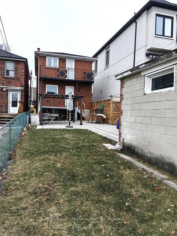 Photo 36 of 119 Gloucester Grove, Toronto, Oakwood Village — HOMEH