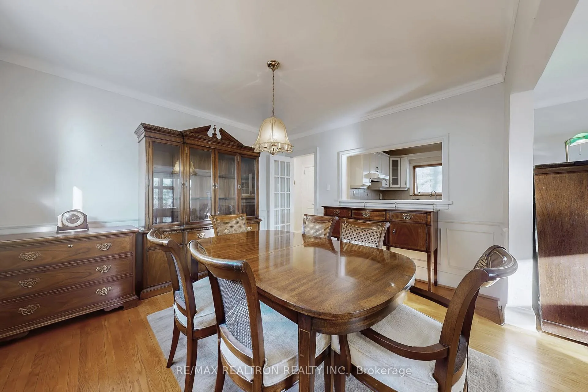 Photo 23 of 36 Claxton Boulevard W, Toronto, Humewood-Cedarvale — HOMEH