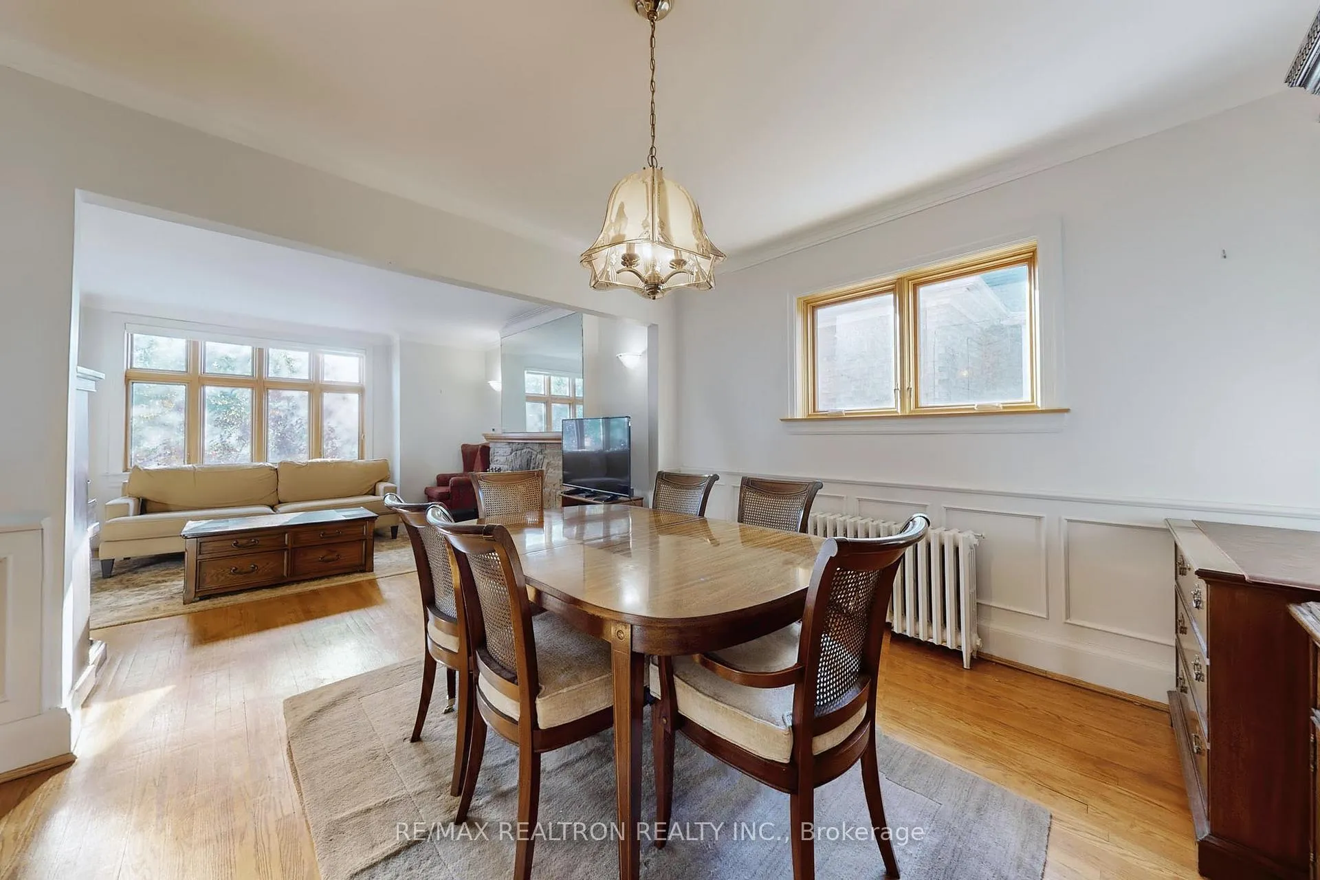 Photo 25 of 36 Claxton Boulevard W, Toronto, Humewood-Cedarvale — HOMEH