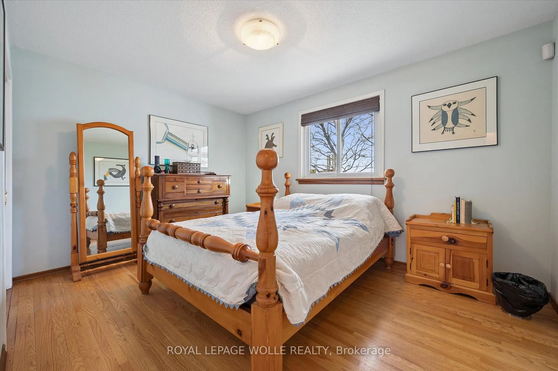 Photo 13 of 26 Parkhill Court, Kitchener — HOMEH