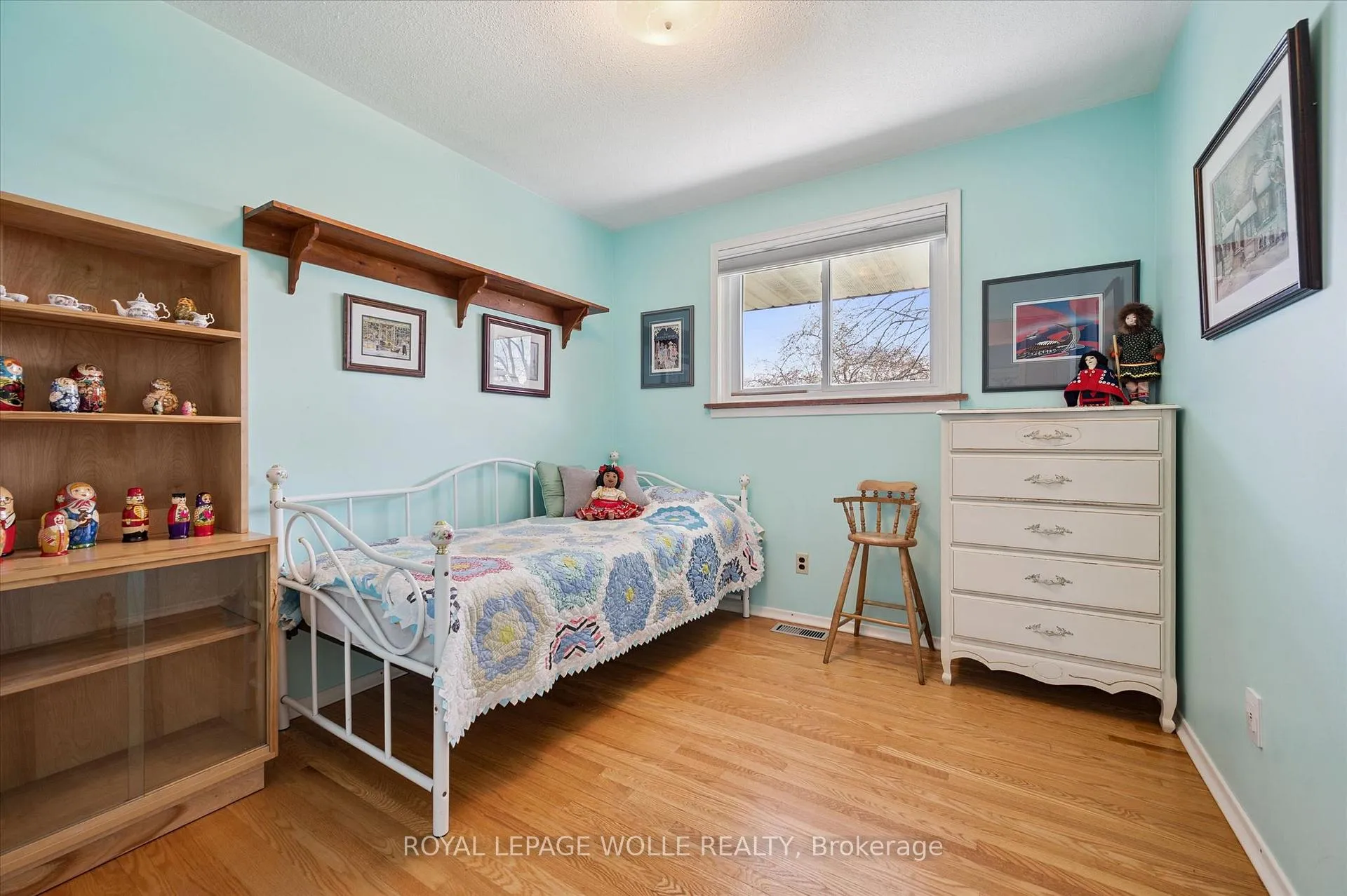 Photo 18 of 26 Parkhill Court, Kitchener — HOMEH