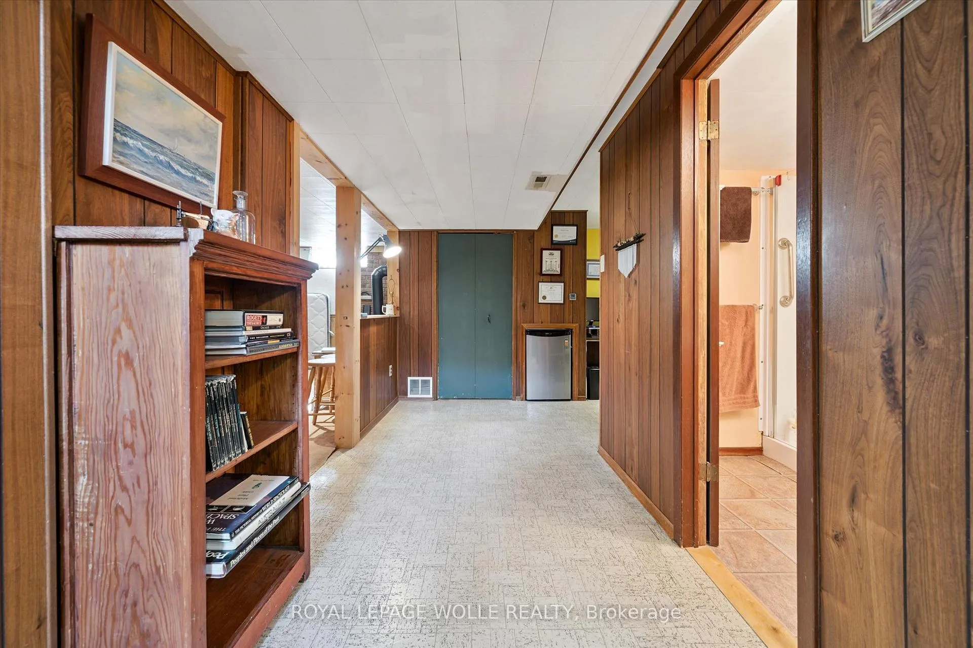 Photo 21 of 26 Parkhill Court, Kitchener — HOMEH