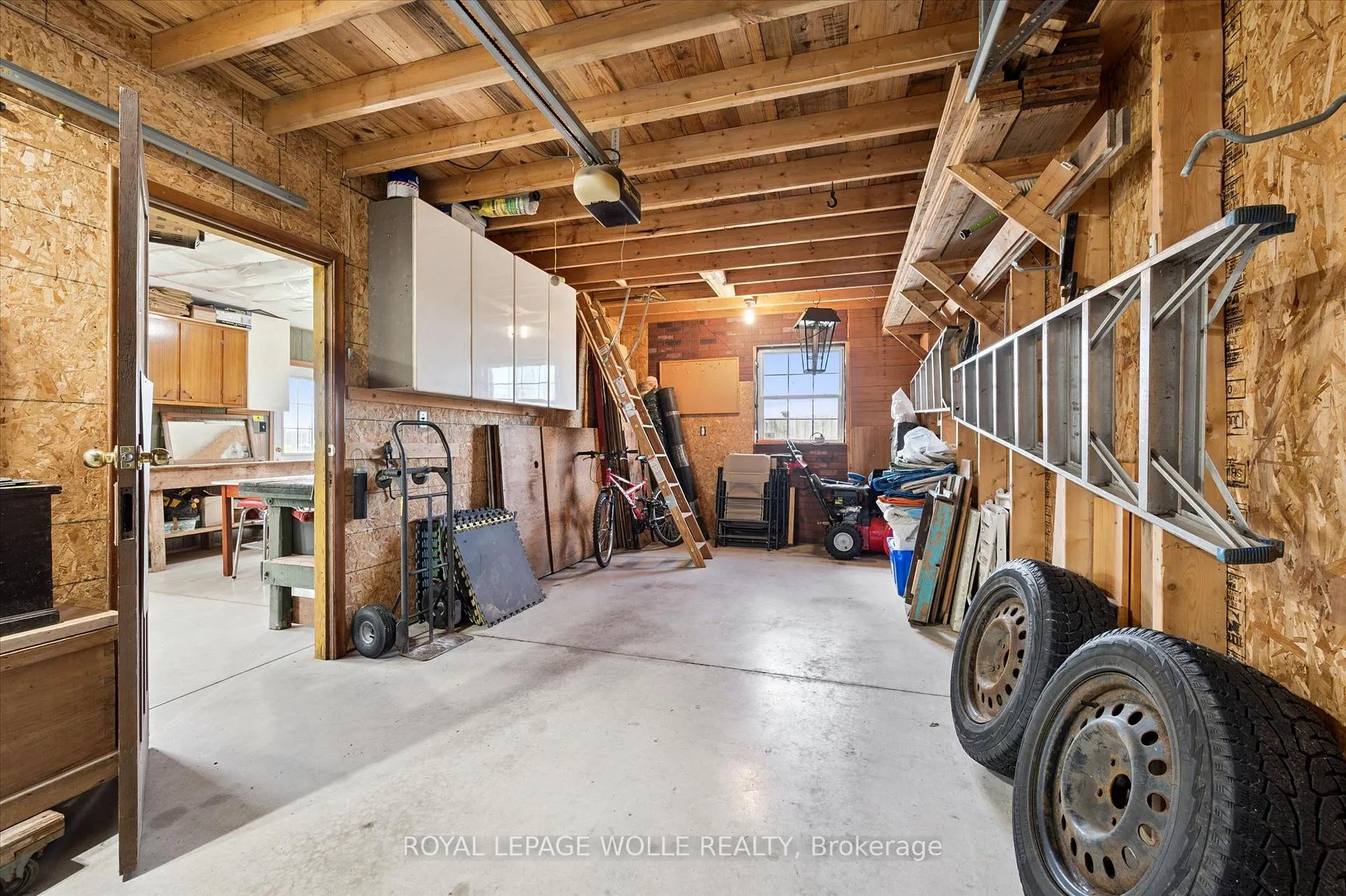Photo 30 of 26 Parkhill Court, Kitchener — HOMEH