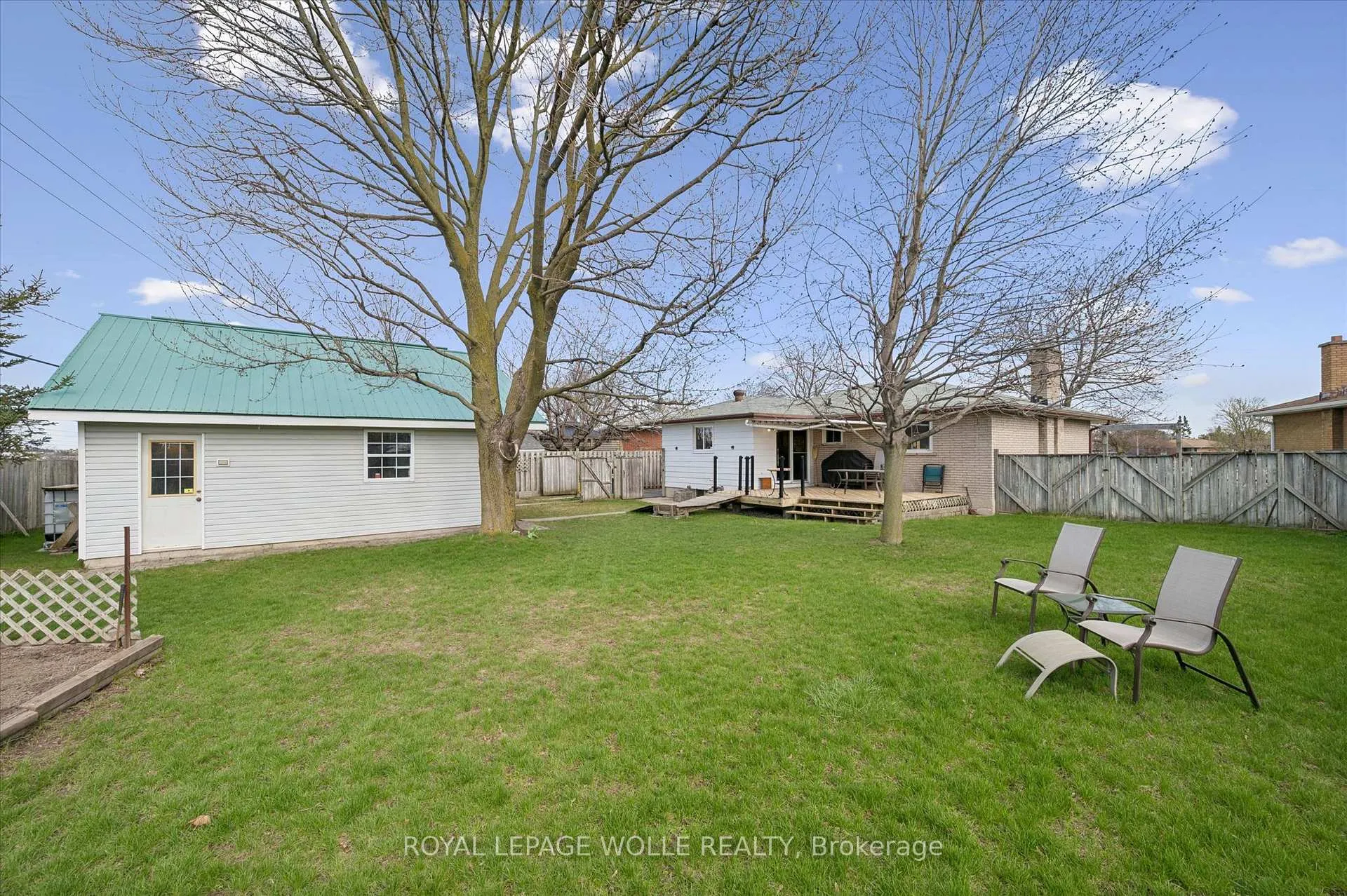 Photo 37 of 26 Parkhill Court, Kitchener — HOMEH