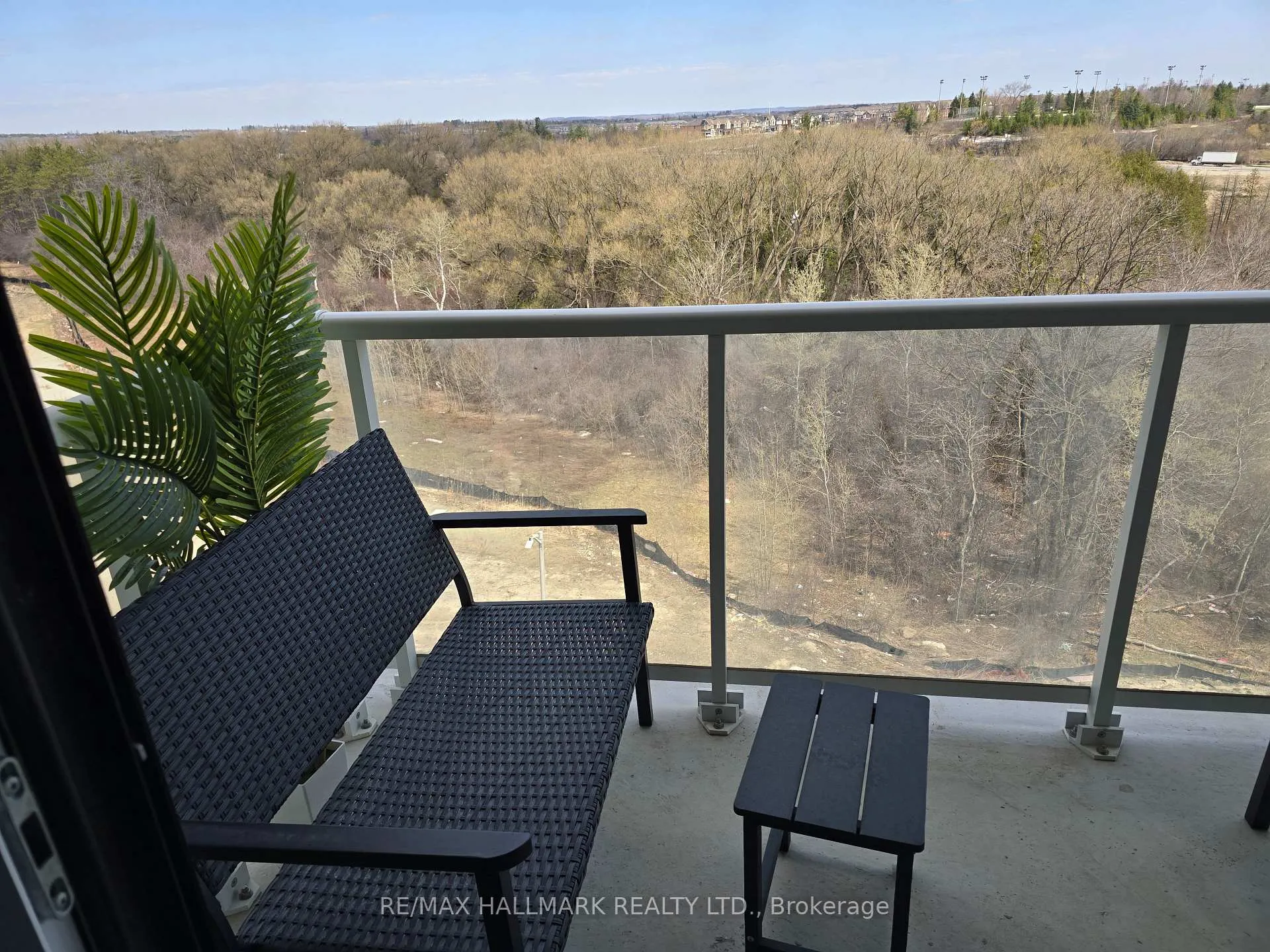 Photo 14 of Unit 707, 6 David Eyer Road, Richmond Hill, Rural Richmond Hill — HOMEH