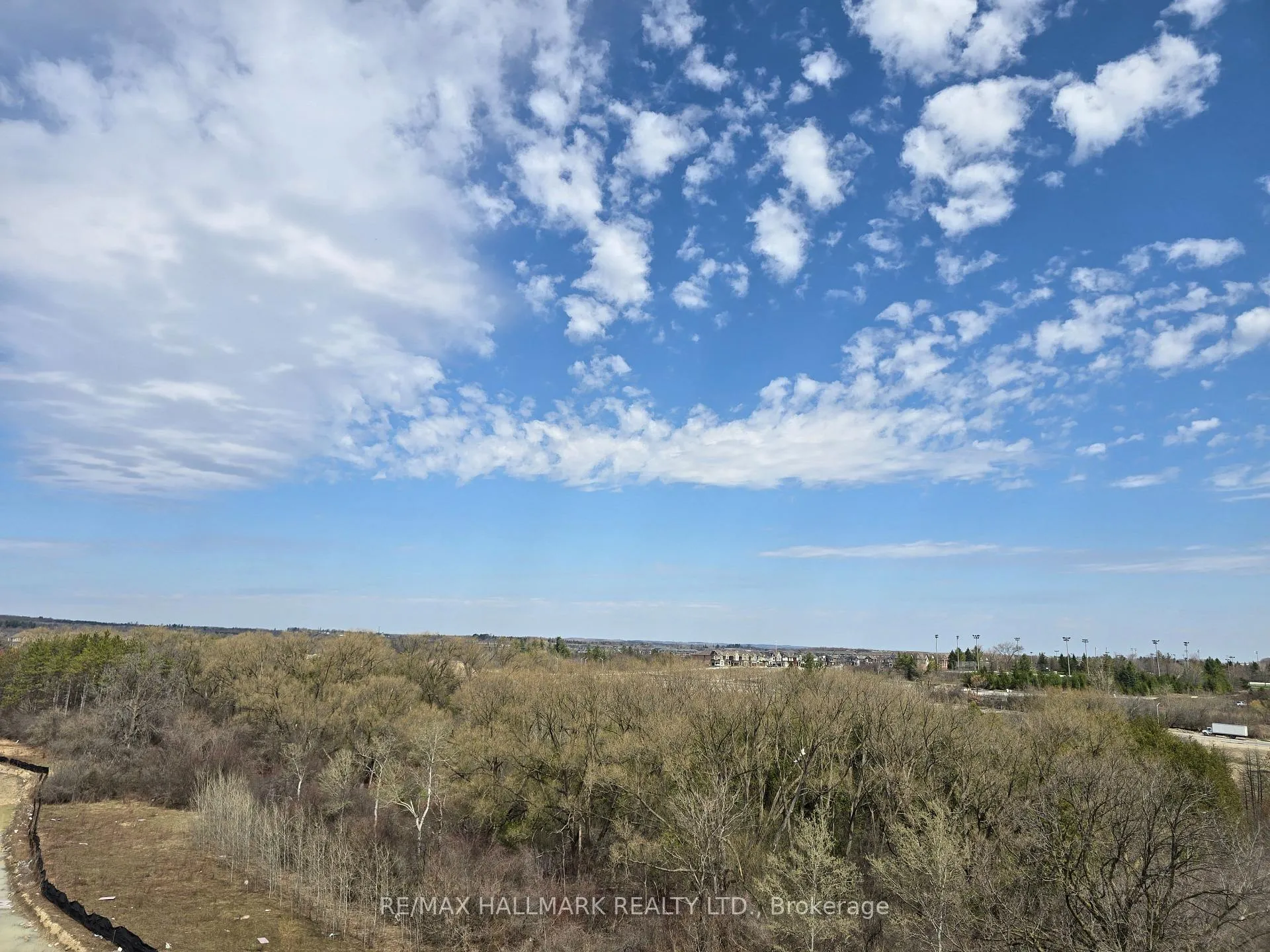 Photo 16 of Unit 707, 6 David Eyer Road, Richmond Hill, Rural Richmond Hill — HOMEH