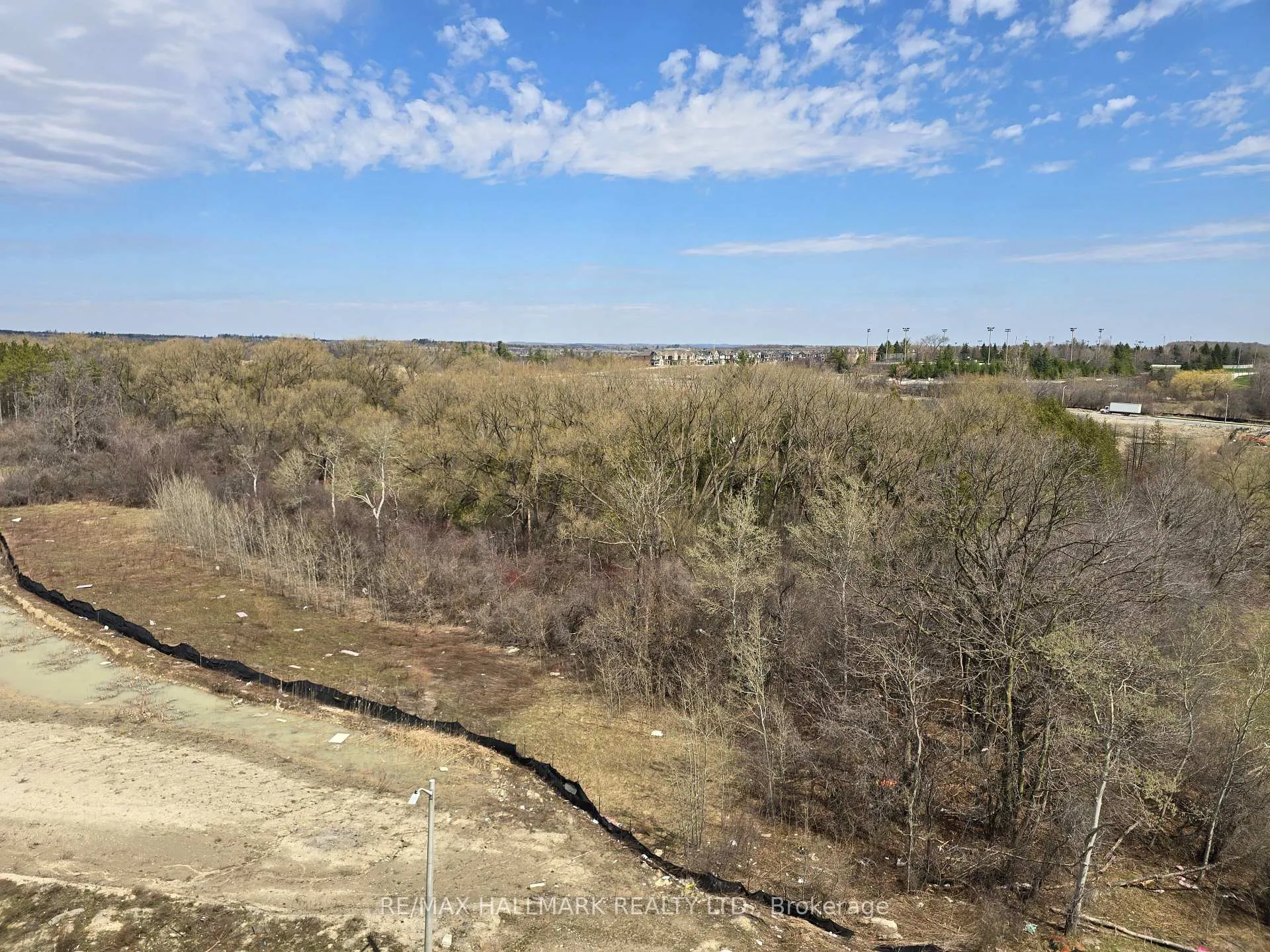 Photo 17 of Unit 707, 6 David Eyer Road, Richmond Hill, Rural Richmond Hill — HOMEH