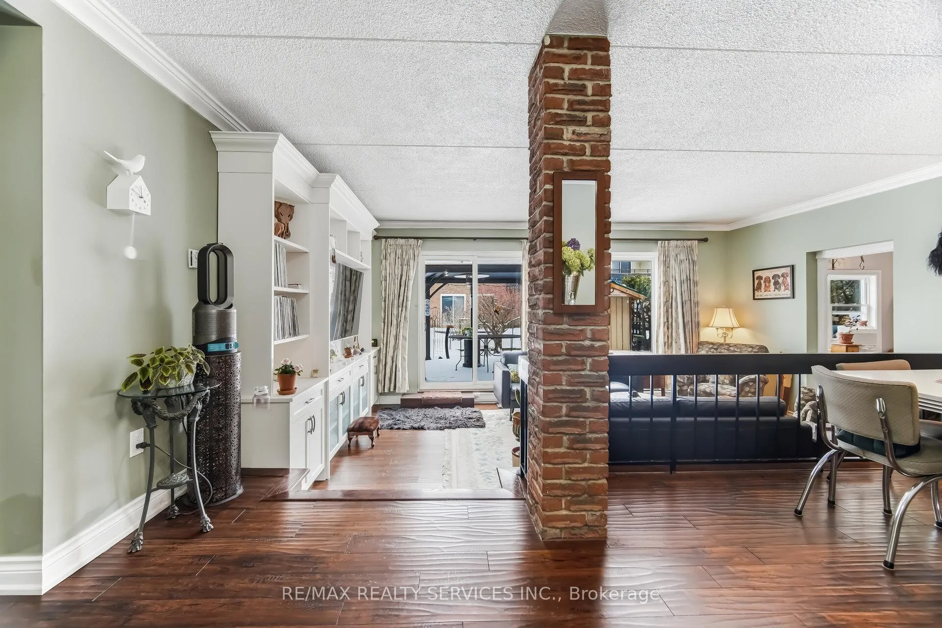 Photo 7 of Unit 105, 580 Mary Street E, Whitby, Downtown Whitby — HOMEH