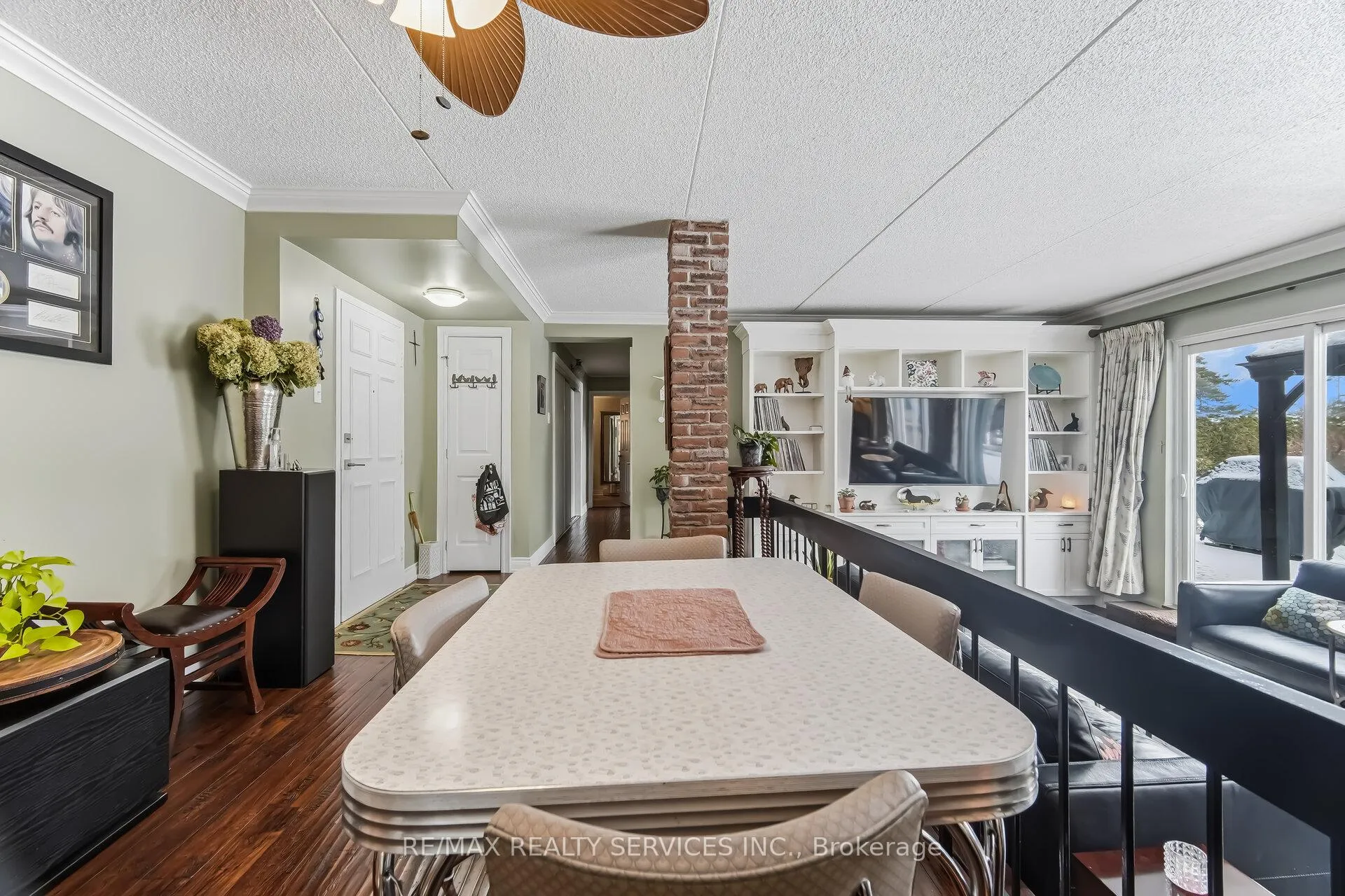 Photo 10 of Unit 105, 580 Mary Street E, Whitby, Downtown Whitby — HOMEH