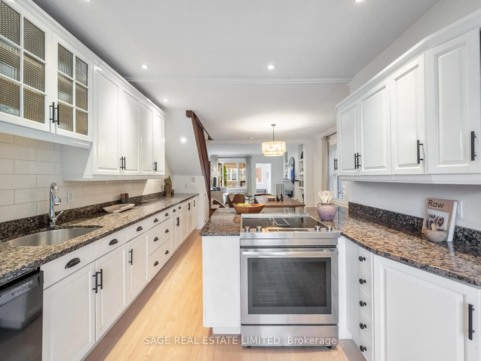 Photo 17 of 97 Bowmore Road E, Toronto, Woodbine Corridor — HOMEH
