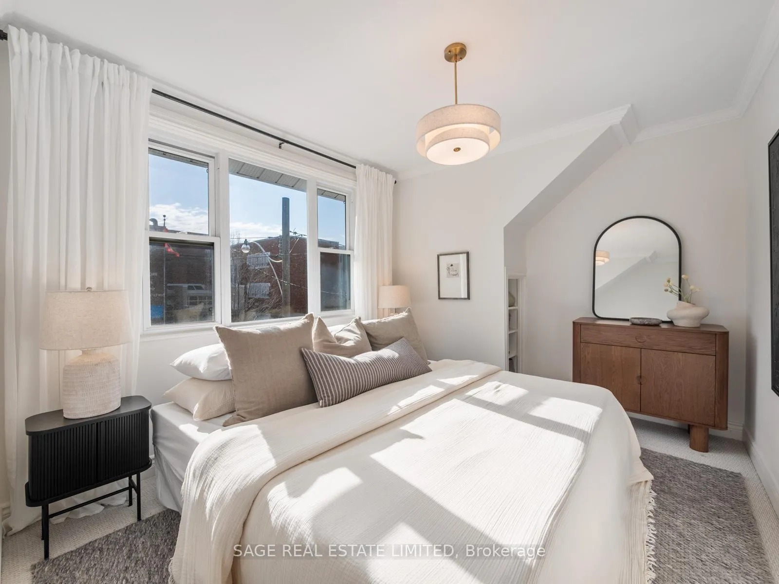 Photo 24 of 97 Bowmore Road E, Toronto, Woodbine Corridor — HOMEH