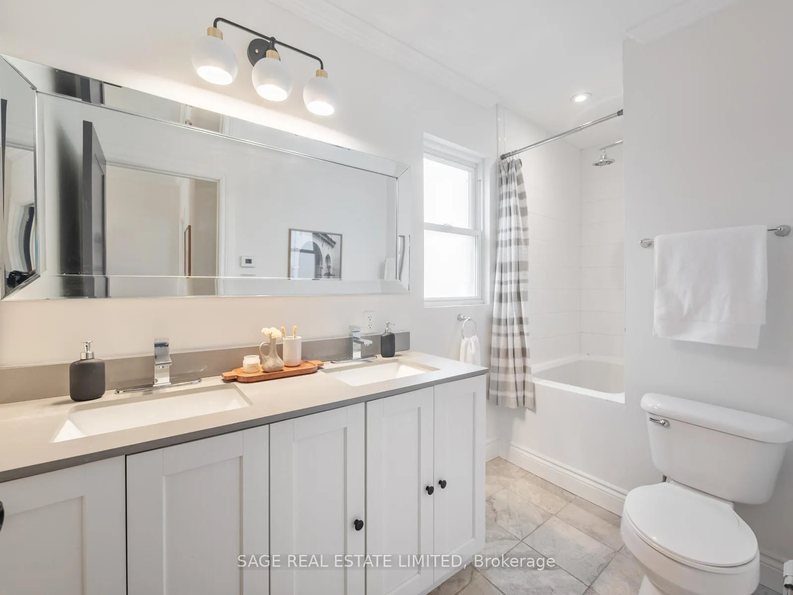Photo 27 of 97 Bowmore Road E, Toronto, Woodbine Corridor — HOMEH