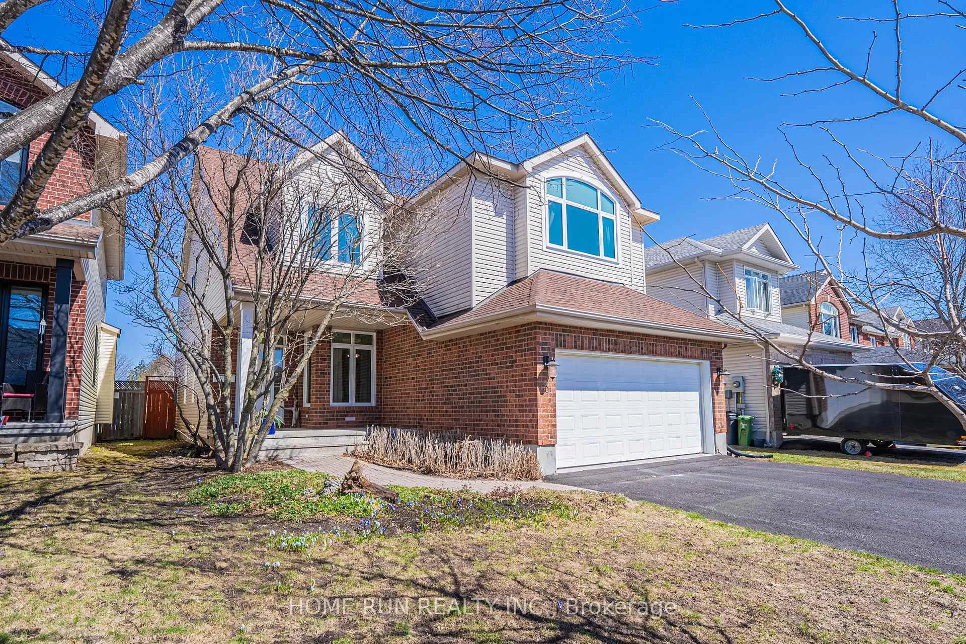 Photo 1 of 5 Thunderbird Crescent, Ottawa, Kanata - Bridlewood — HOMEH