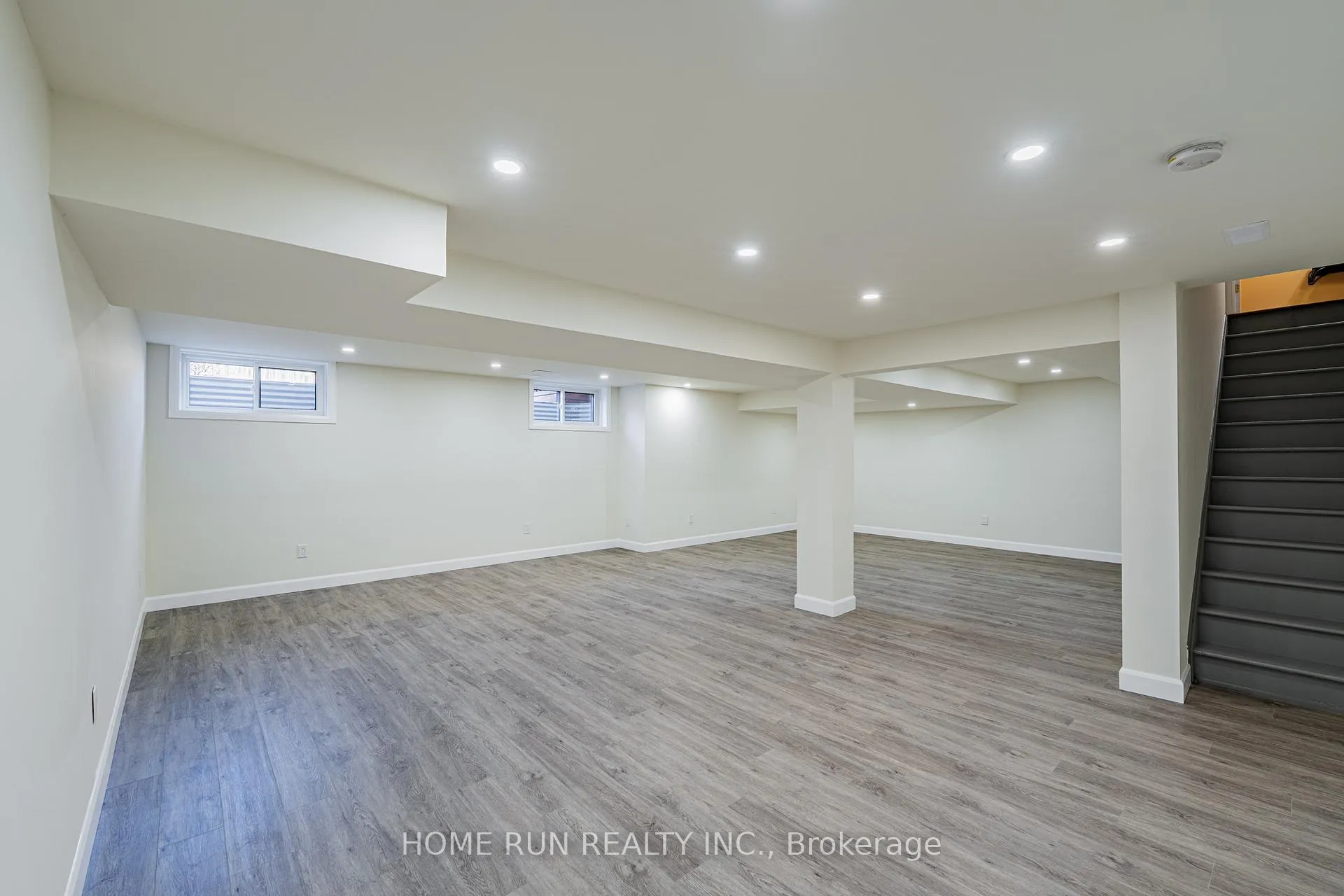 Photo 33 of 5 Thunderbird Crescent, Ottawa, Kanata - Bridlewood — HOMEH