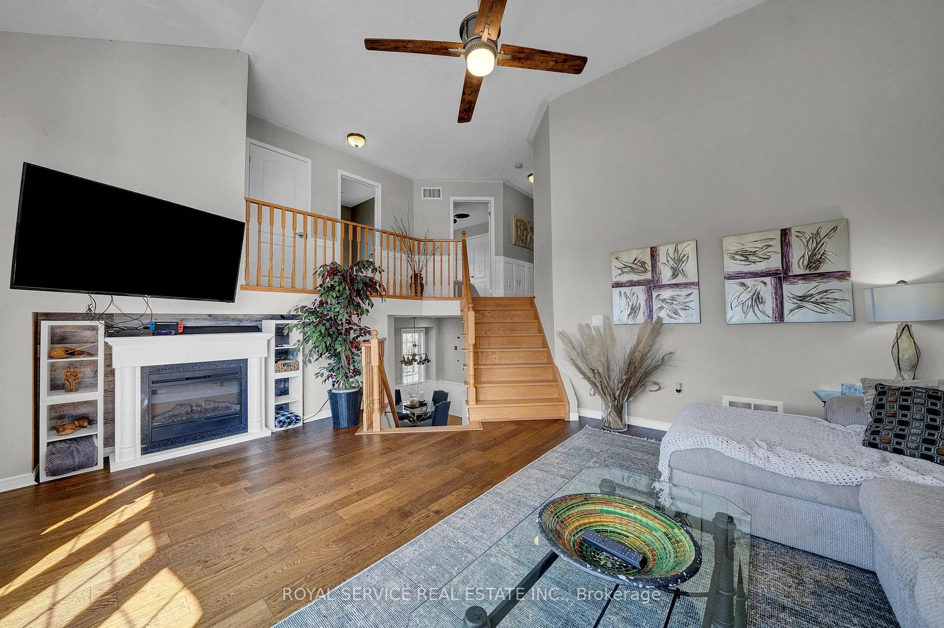 Photo 20 of 35 Alldread Crescent, Clarington, Newcastle — HOMEH