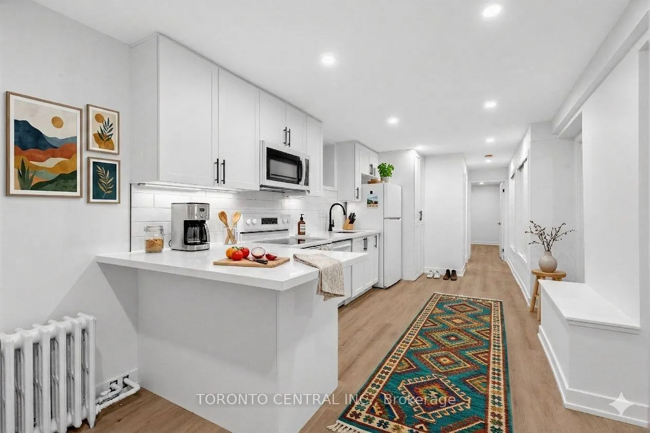 Photo 3 of Unit Basement, 171 Parkside Drive, Toronto, High Park-Swansea — HOMEH