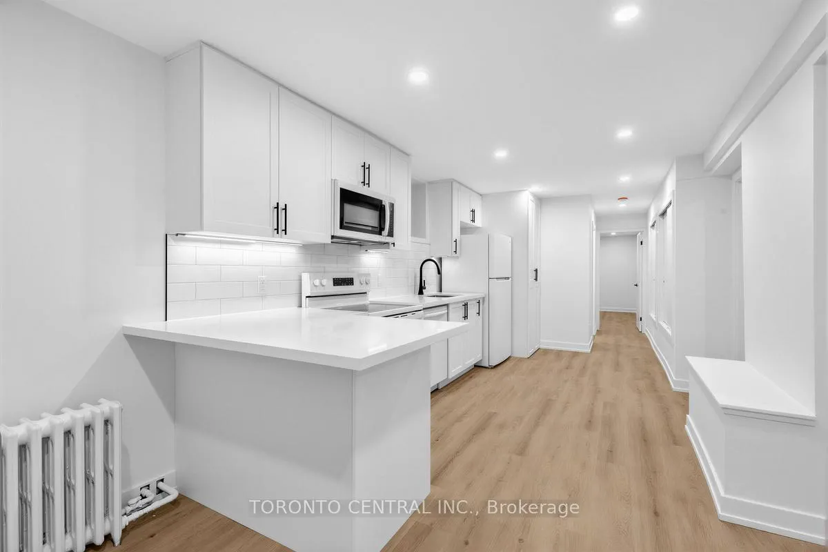 Photo 6 of Unit Basement, 171 Parkside Drive, Toronto, High Park-Swansea — HOMEH