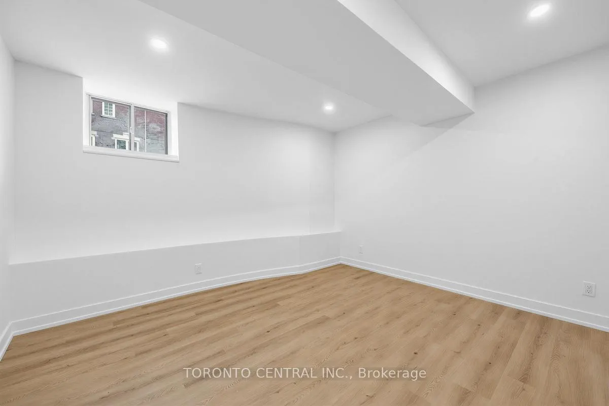 Photo 11 of Unit Basement, 171 Parkside Drive, Toronto, High Park-Swansea — HOMEH