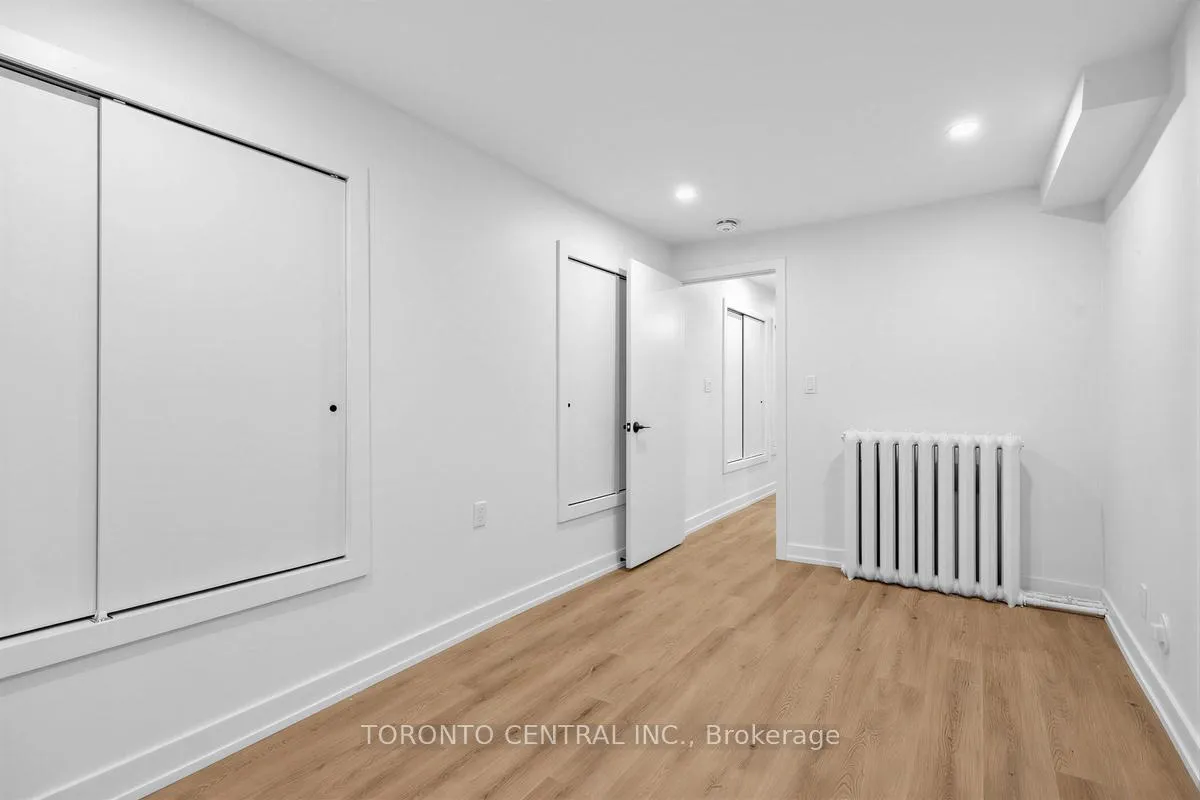 Photo 14 of Unit Basement, 171 Parkside Drive, Toronto, High Park-Swansea — HOMEH