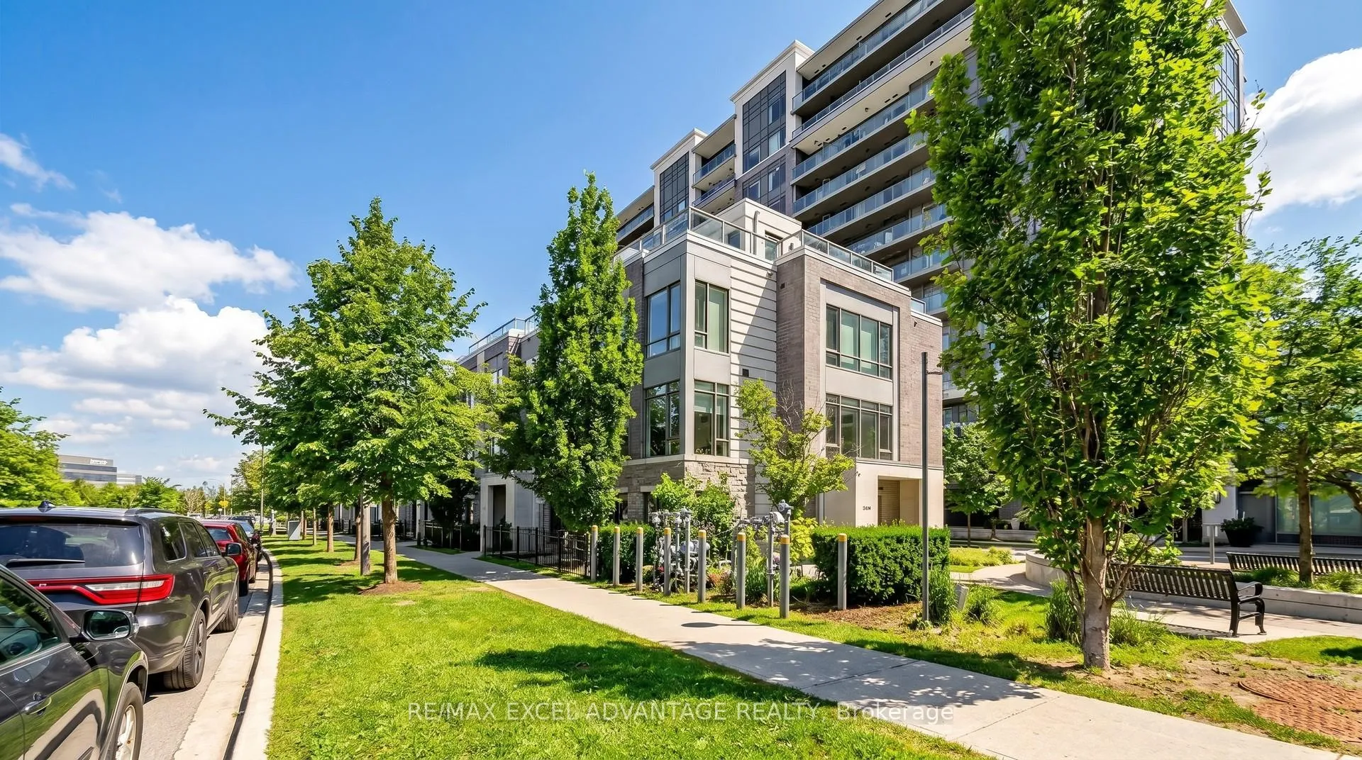 Photo 1 of 301 South Park Road, Markham, Commerce Valley — HOMEH
