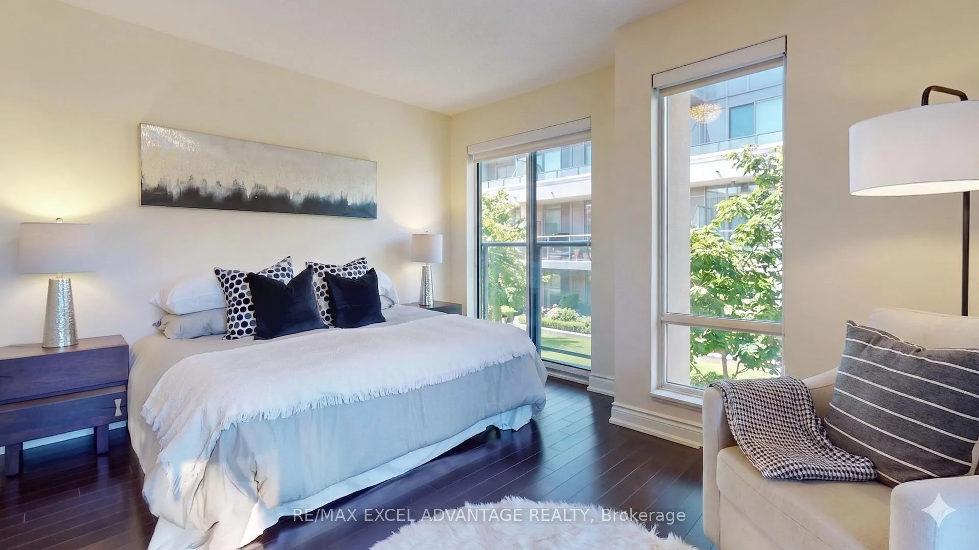Photo 13 of 301 South Park Road, Markham, Commerce Valley — HOMEH