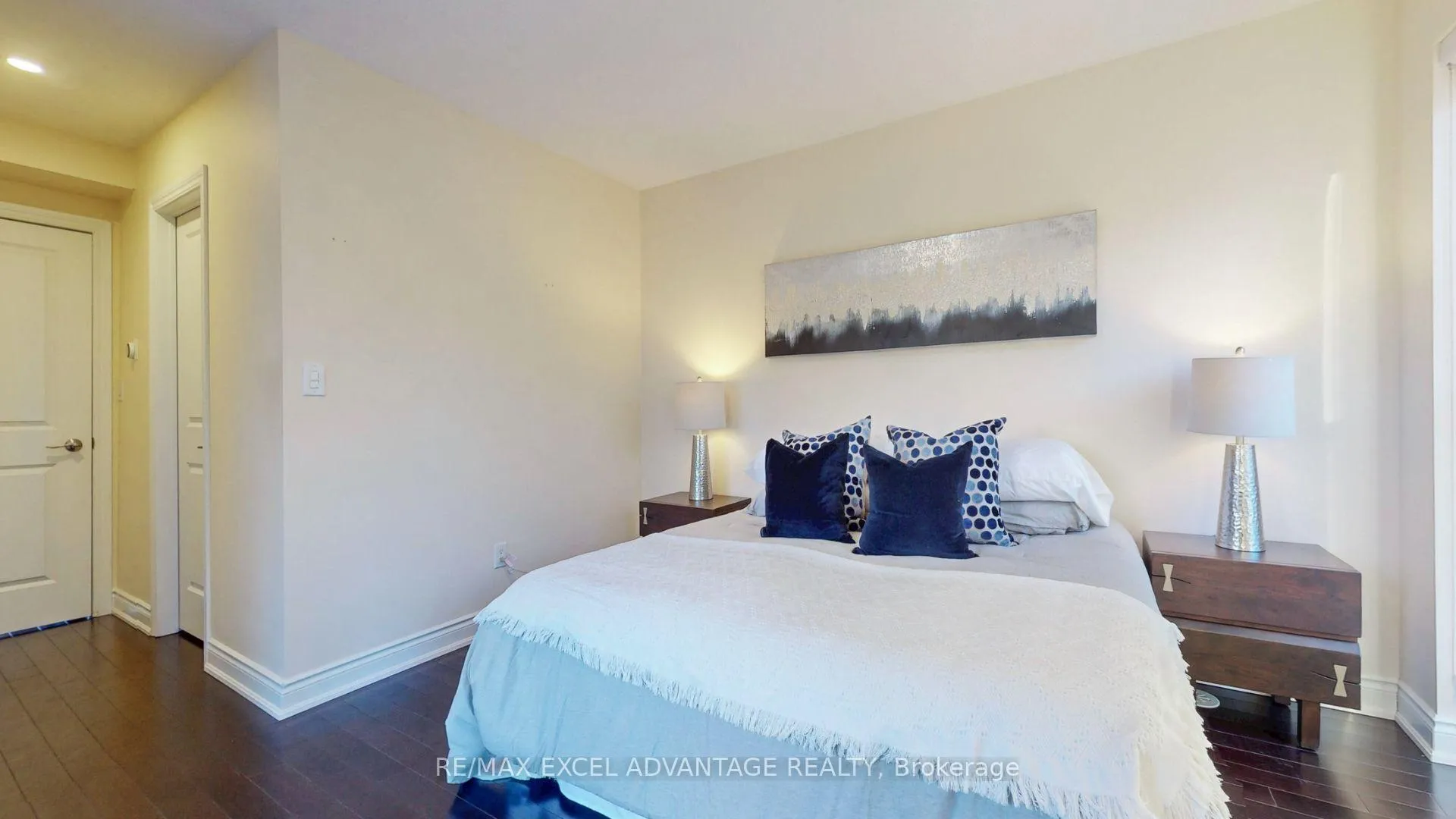 Photo 15 of 301 South Park Road, Markham, Commerce Valley — HOMEH