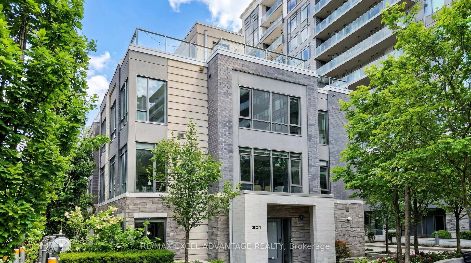 Photo 35 of 301 South Park Road, Markham, Commerce Valley — HOMEH
