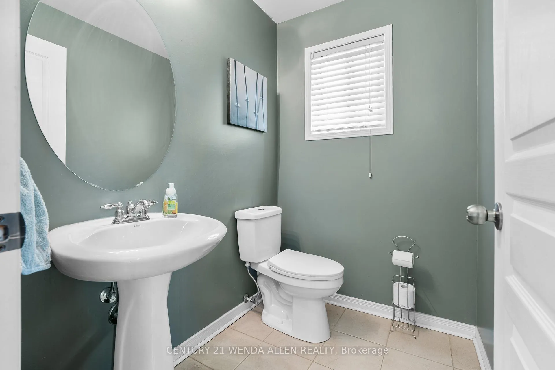 Photo 7 of 566 Oldman Road, Oshawa, Eastdale — HOMEH