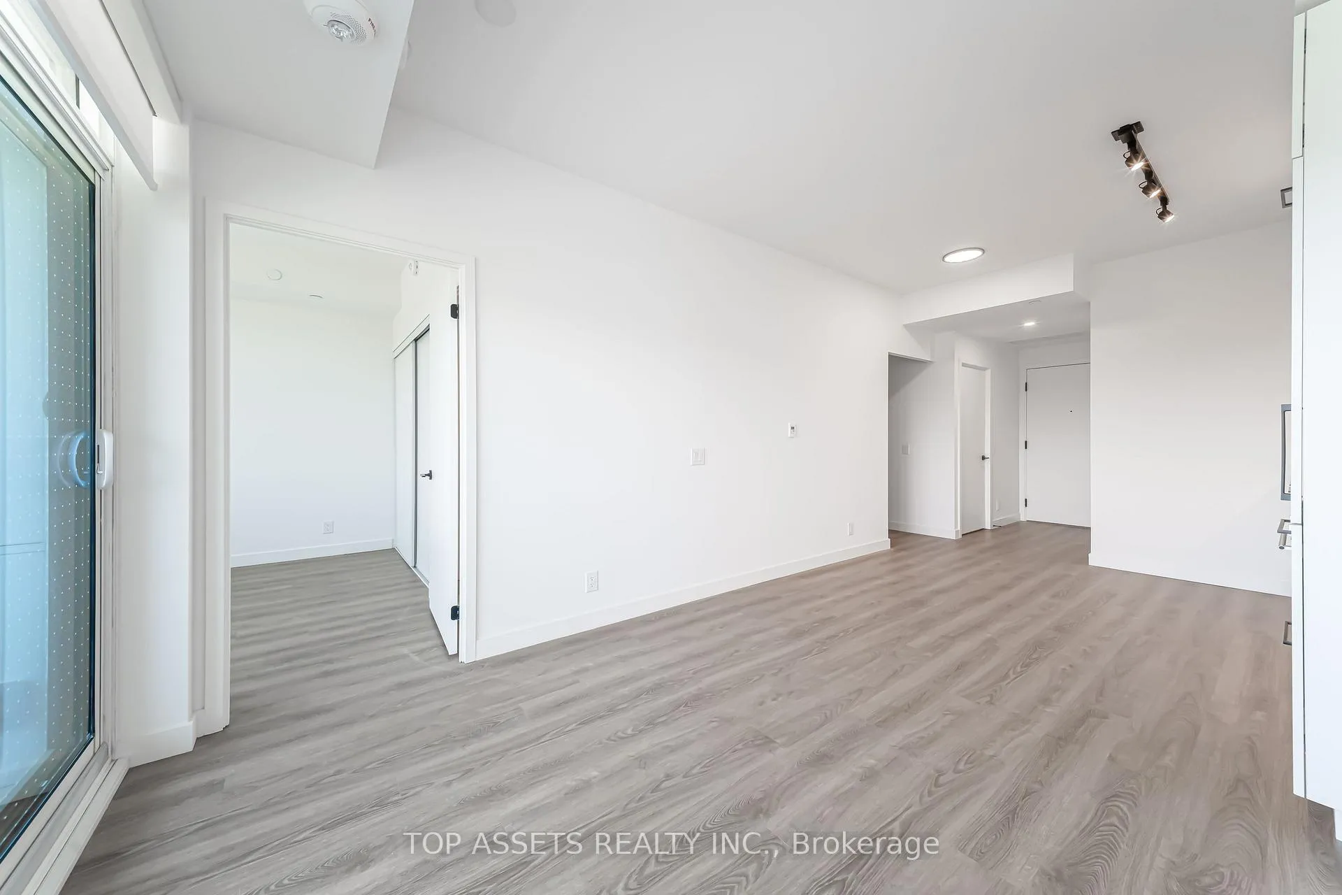 Photo 11 of Unit 311, 1050 Eastern Avenue, Toronto, Greenwood-Coxwell — HOMEH