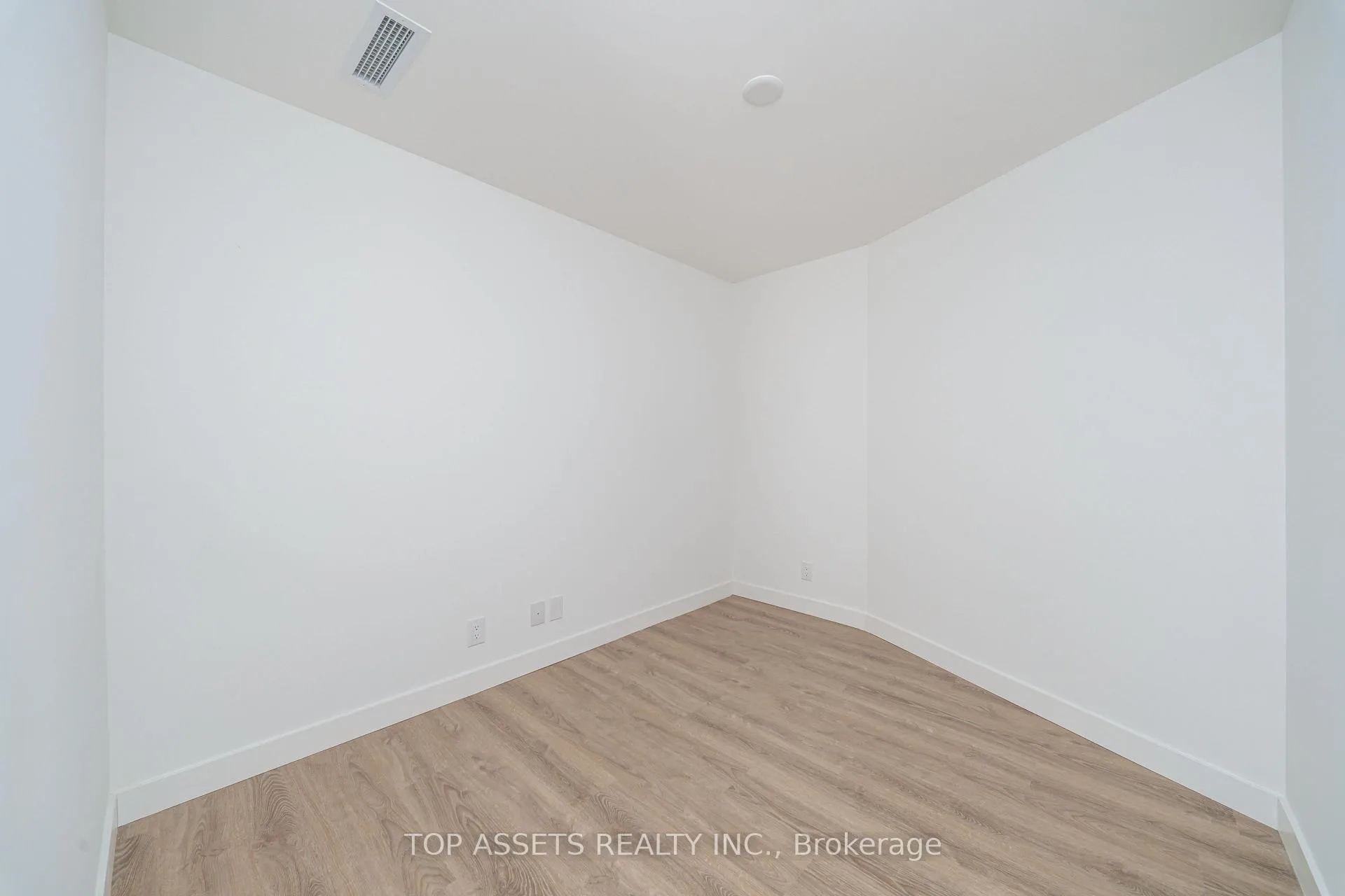 Photo 16 of Unit 311, 1050 Eastern Avenue, Toronto, Greenwood-Coxwell — HOMEH