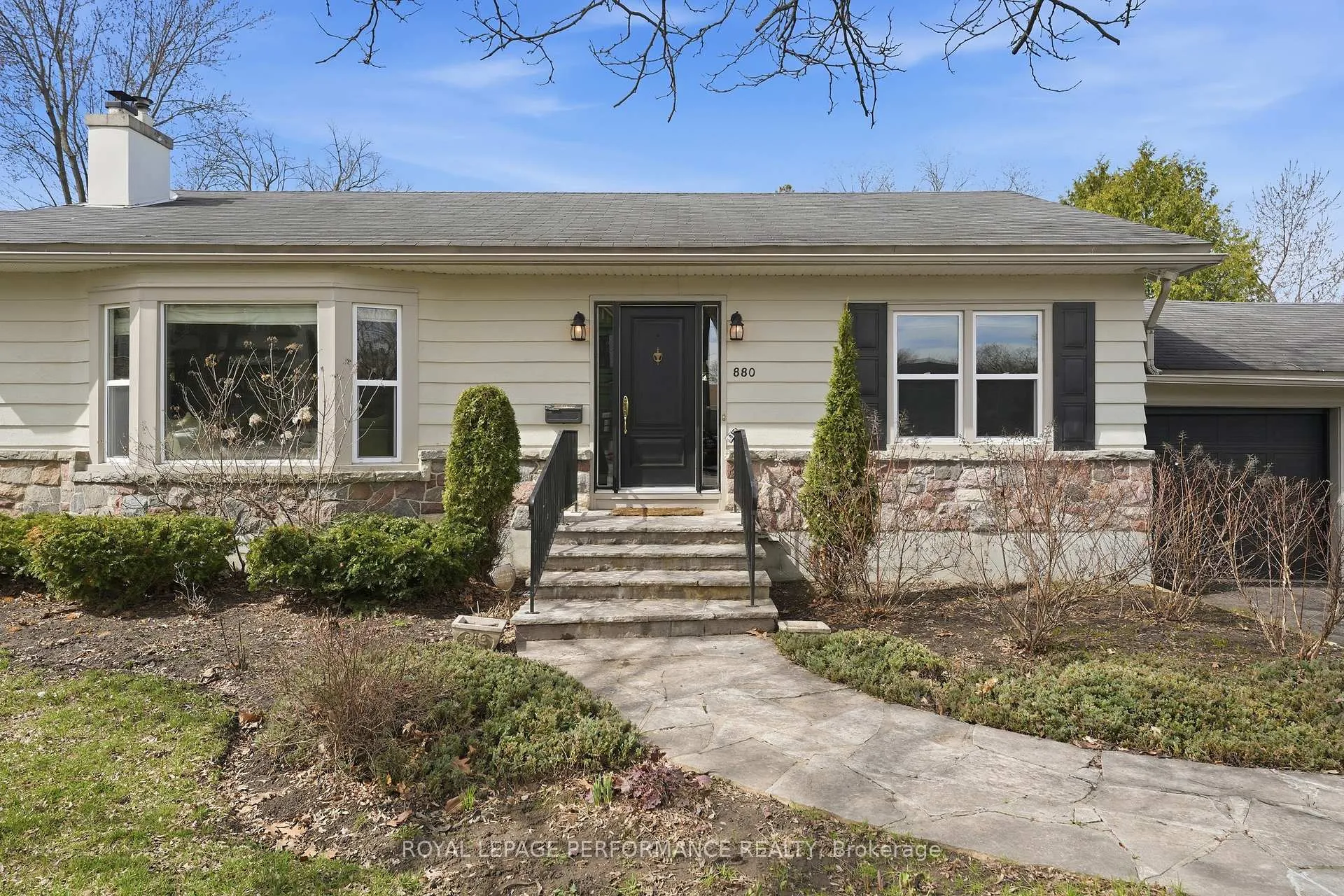 Photo 6 of 880 Melwood Avenue, Ottawa, McKellar Heights/Glabar Park — HOMEH