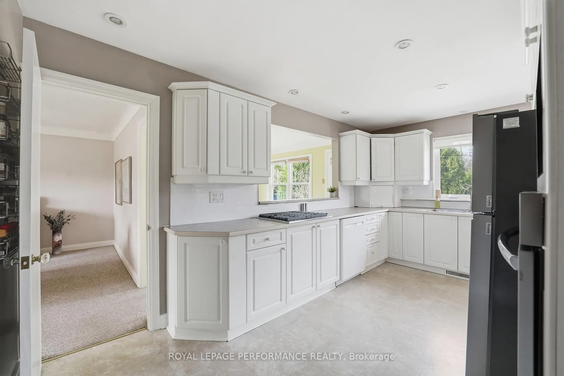 Photo 17 of 880 Melwood Avenue, Ottawa, McKellar Heights/Glabar Park — HOMEH