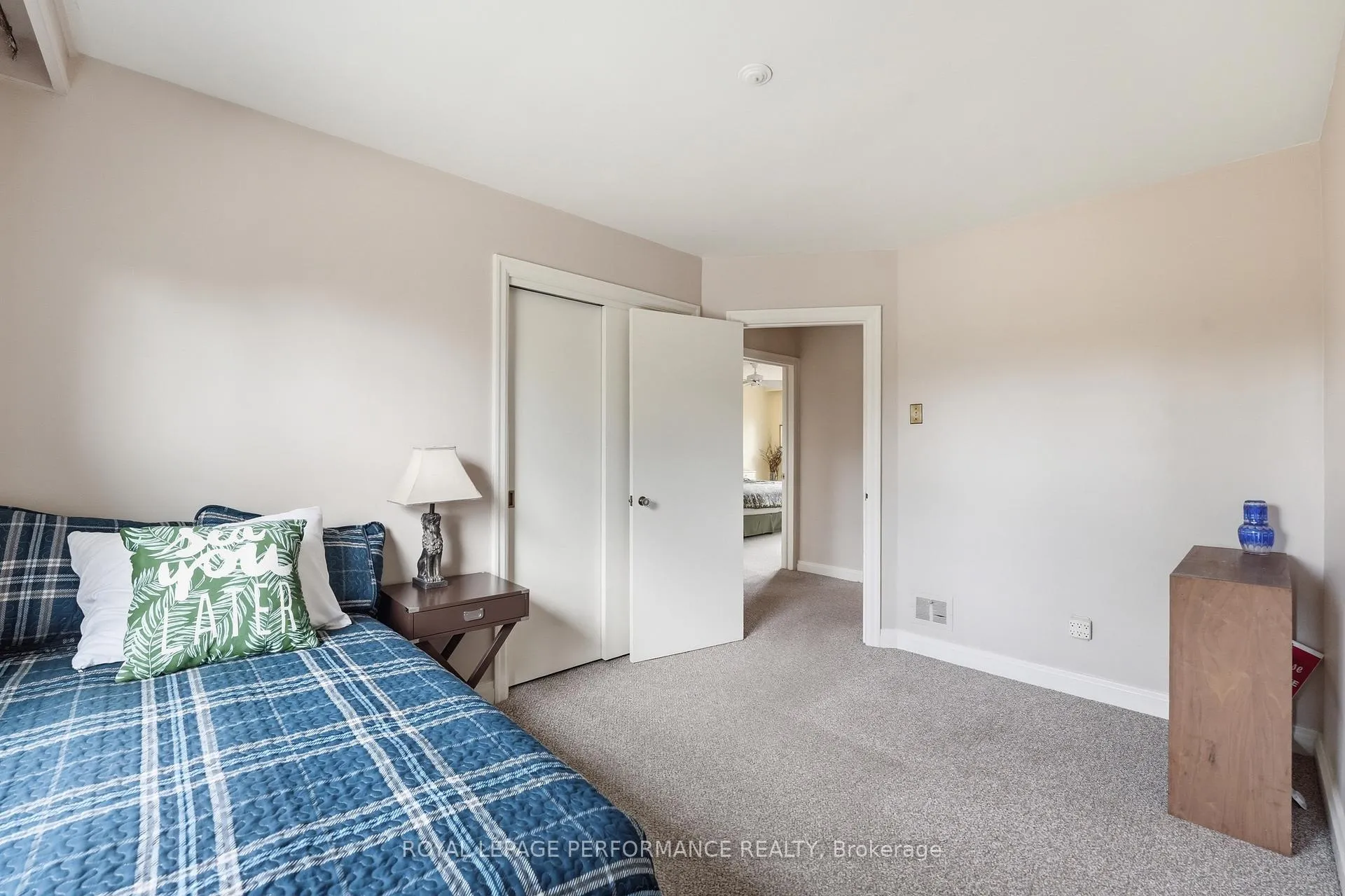 Photo 32 of 880 Melwood Avenue, Ottawa, McKellar Heights/Glabar Park — HOMEH
