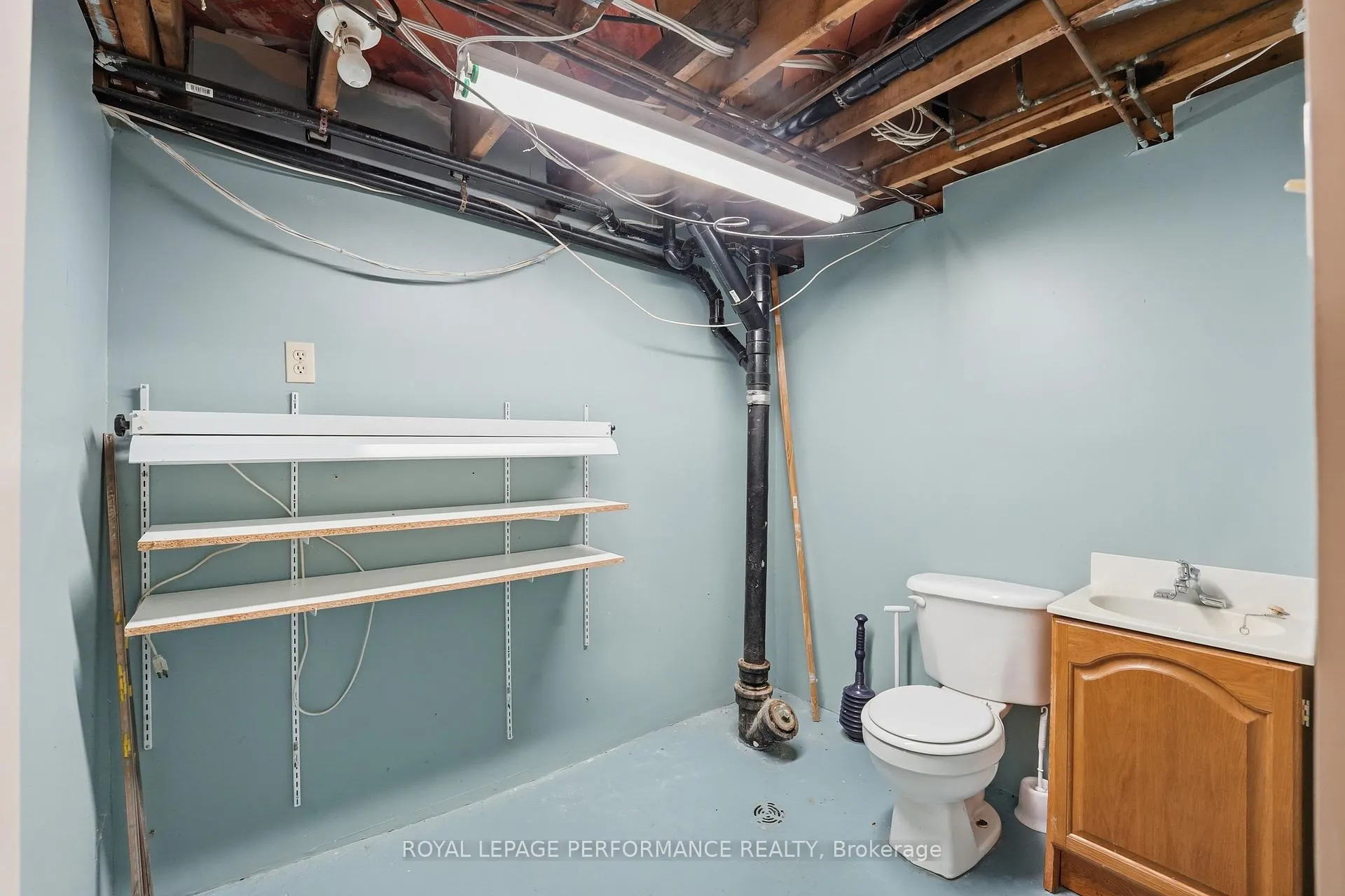 Photo 43 of 880 Melwood Avenue, Ottawa, McKellar Heights/Glabar Park — HOMEH
