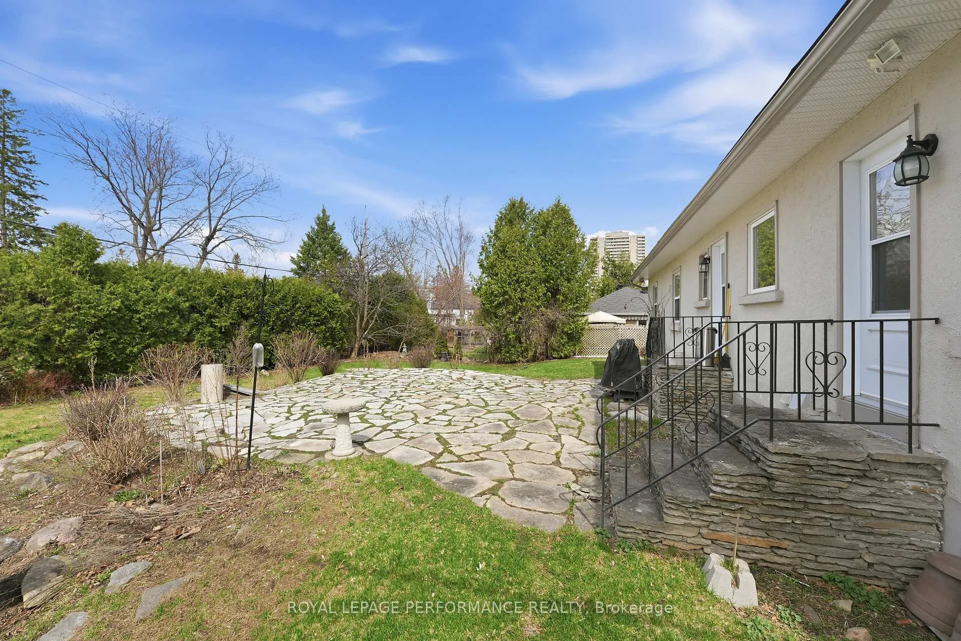 Photo 47 of 880 Melwood Avenue, Ottawa, McKellar Heights/Glabar Park — HOMEH