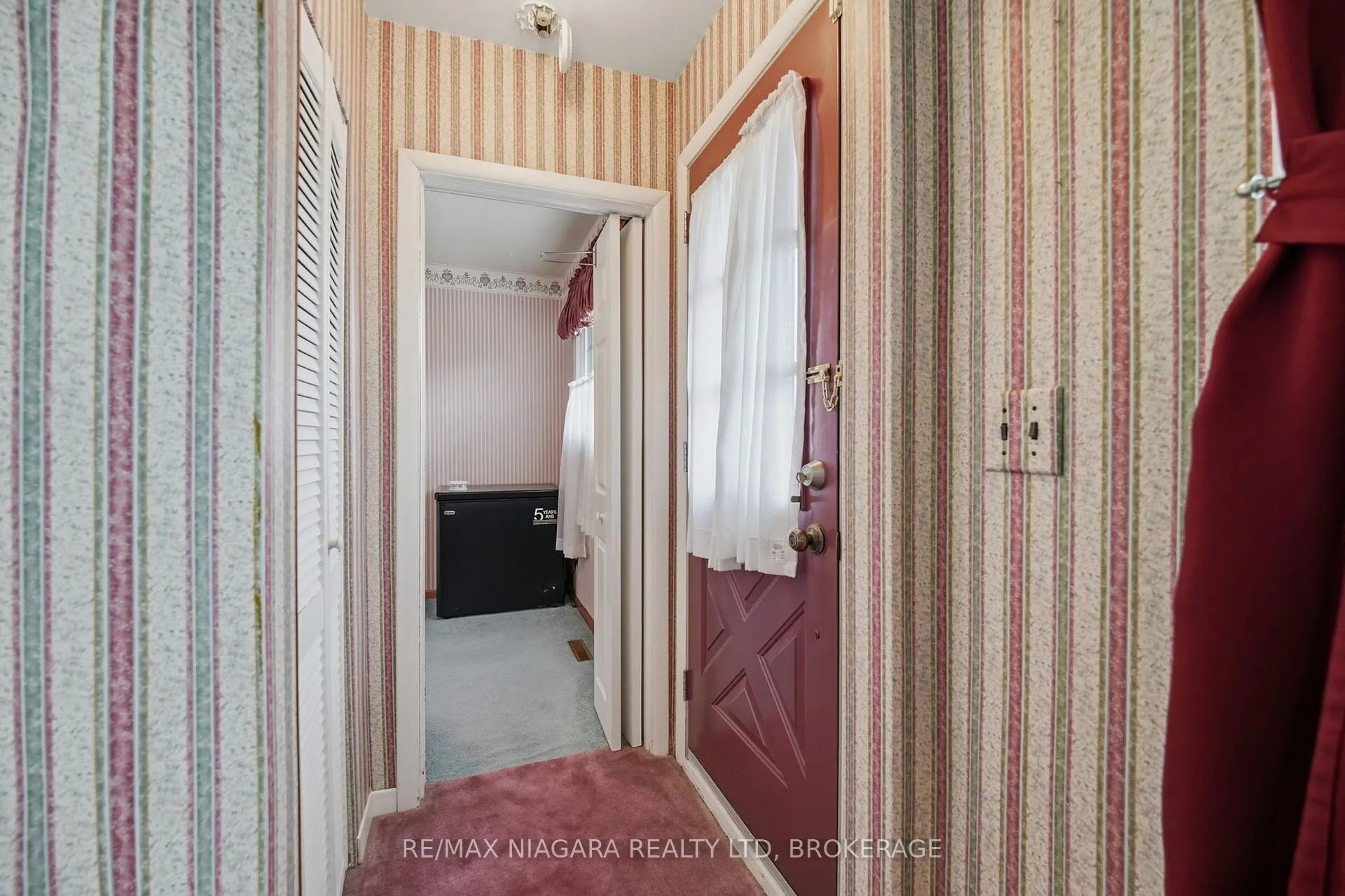 Photo 9 of 277 Lakeshore Road, St. Catharines, Lakeshore — HOMEH