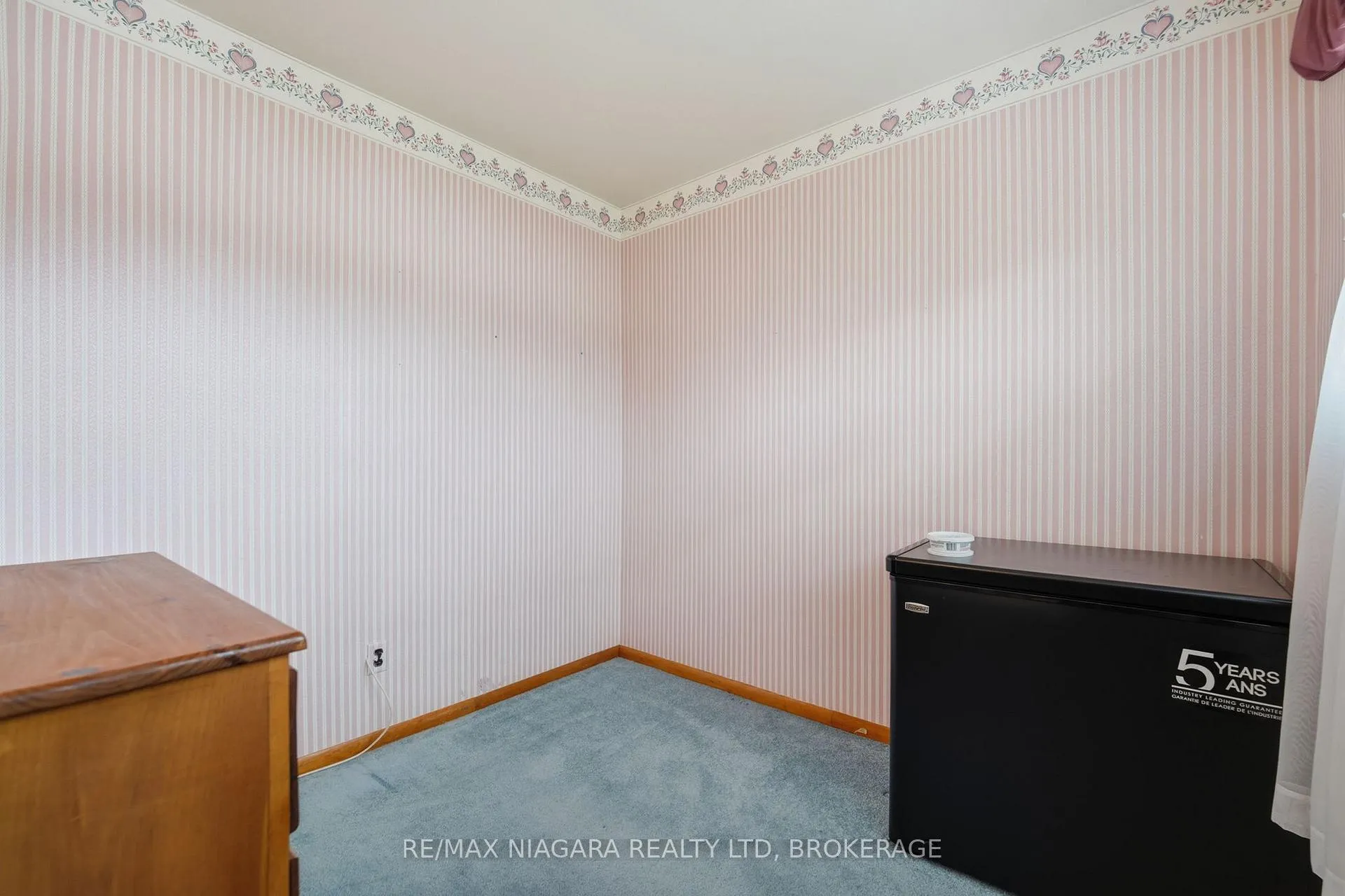 Photo 11 of 277 Lakeshore Road, St. Catharines, Lakeshore — HOMEH
