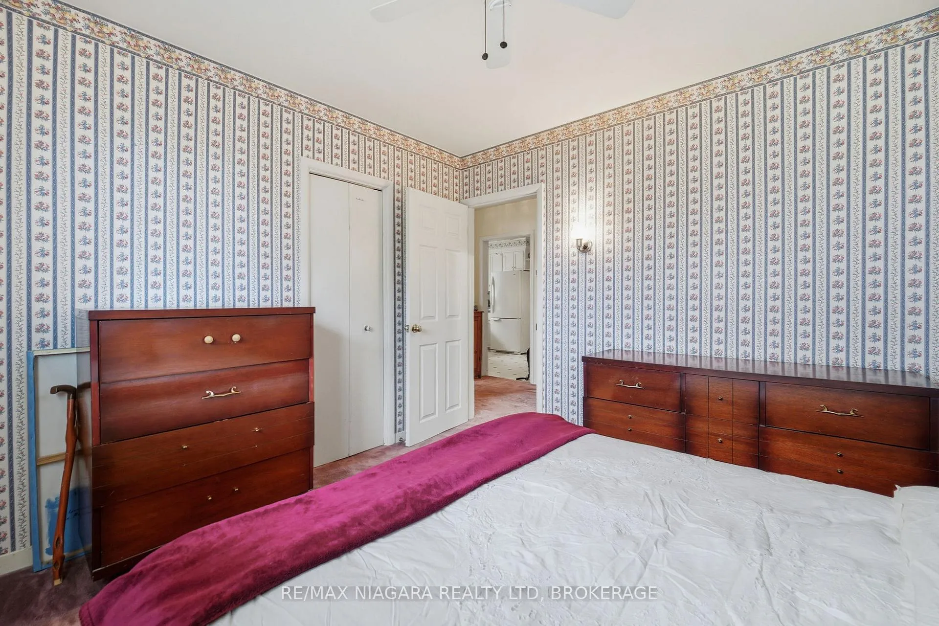 Photo 13 of 277 Lakeshore Road, St. Catharines, Lakeshore — HOMEH