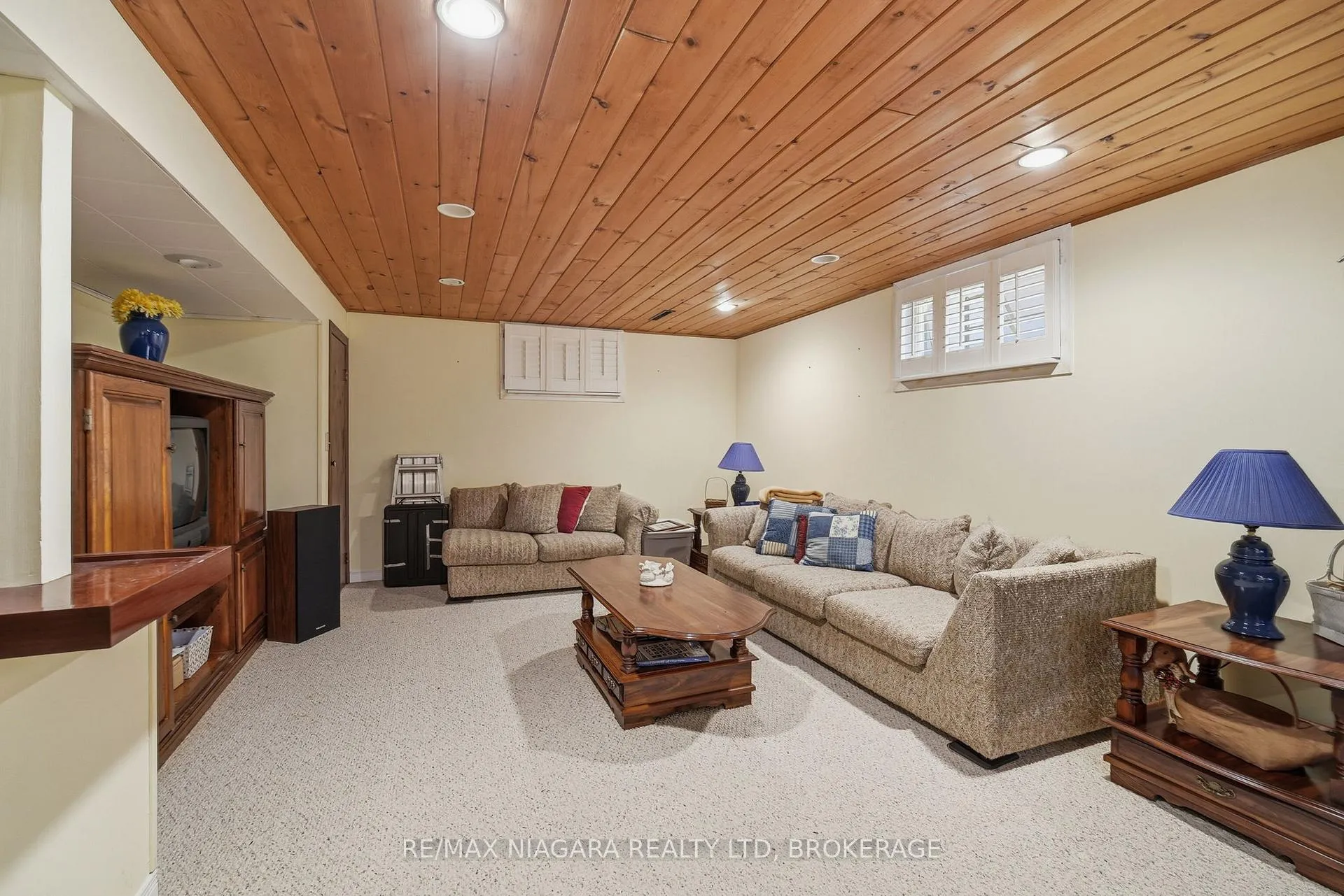 Photo 17 of 277 Lakeshore Road, St. Catharines, Lakeshore — HOMEH