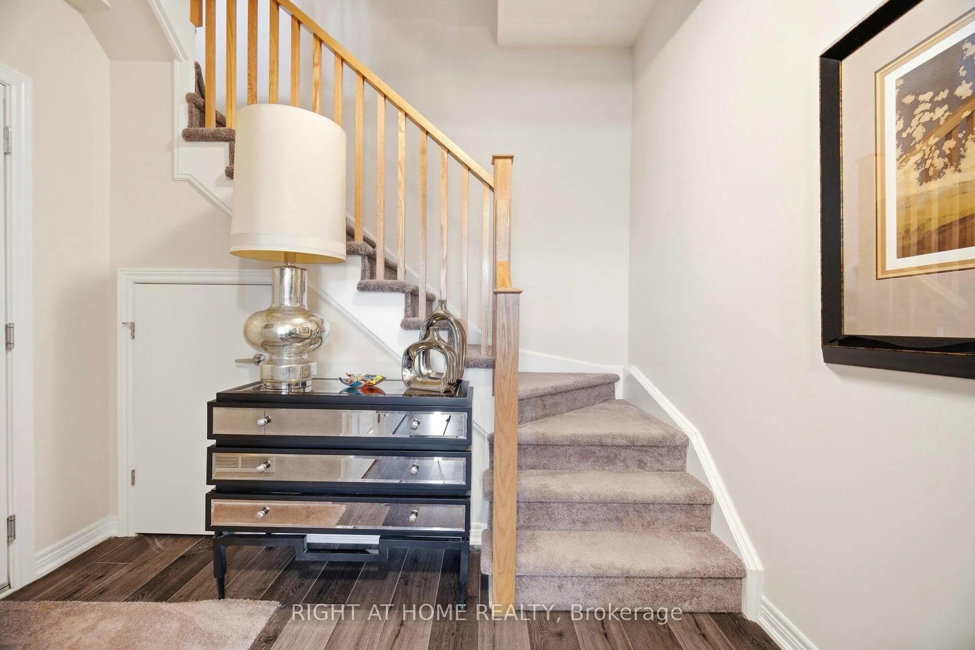 Photo 9 of Unit 61, 19 Picardy Drive, Hamilton, Stoney Creek Mountain — HOMEH