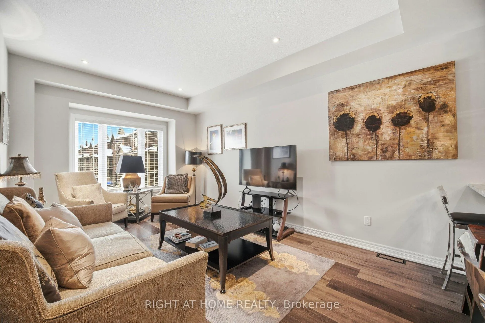 Photo 14 of Unit 61, 19 Picardy Drive, Hamilton, Stoney Creek Mountain — HOMEH