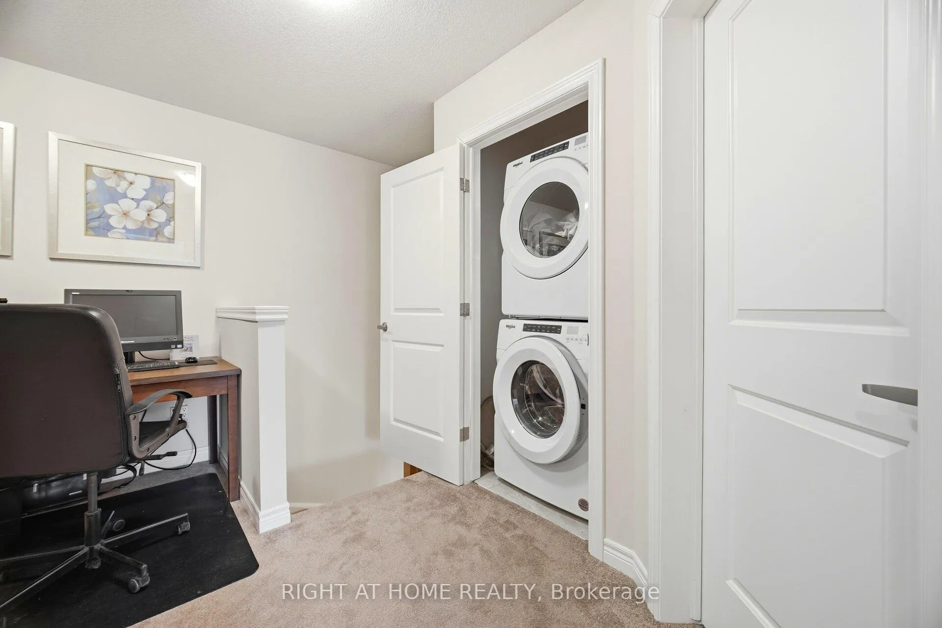 Photo 34 of Unit 61, 19 Picardy Drive, Hamilton, Stoney Creek Mountain — HOMEH