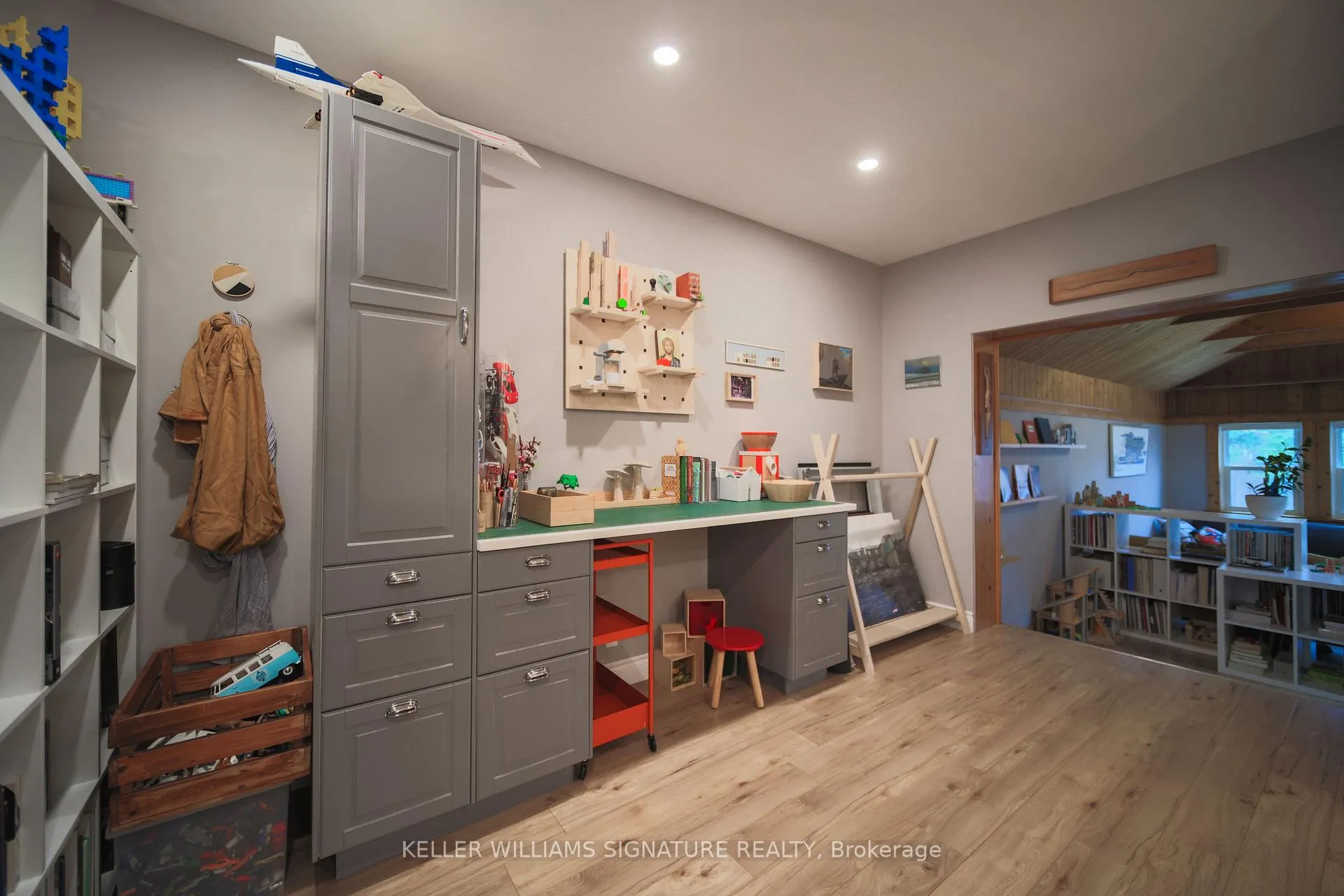 Photo 17 of 209 Balmoral Avenue S, Hamilton, Delta — HOMEH