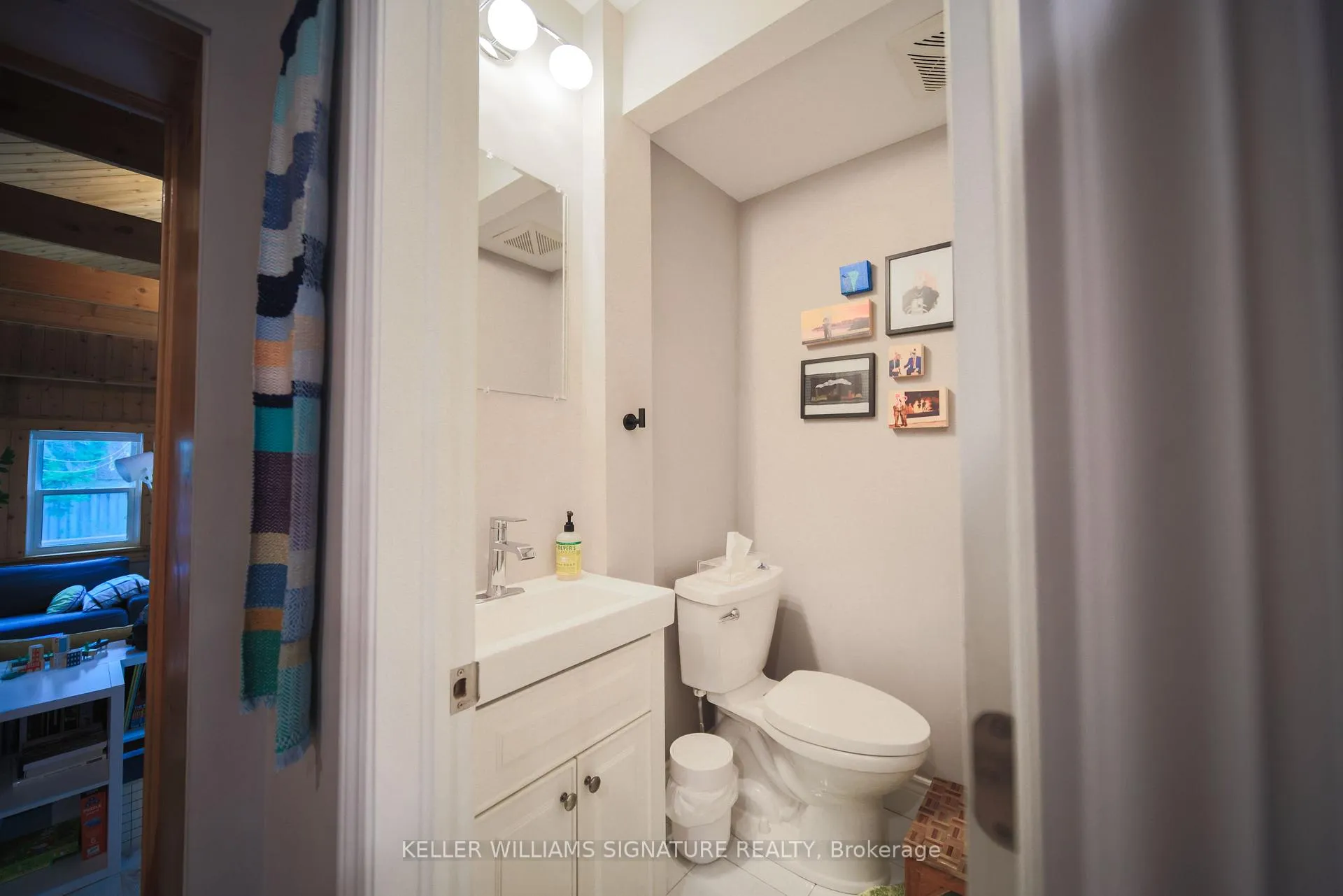 Photo 24 of 209 Balmoral Avenue S, Hamilton, Delta — HOMEH