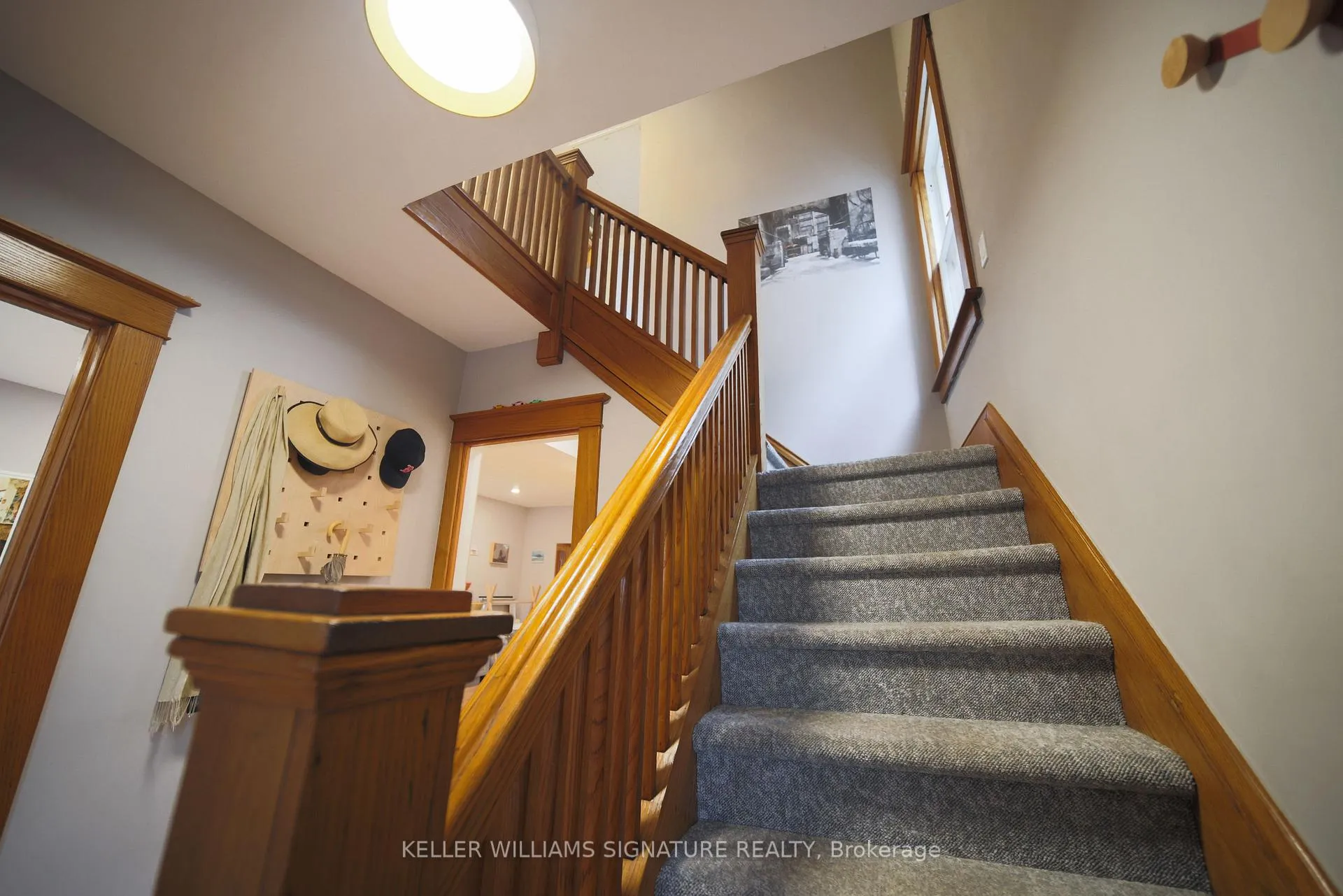 Photo 25 of 209 Balmoral Avenue S, Hamilton, Delta — HOMEH