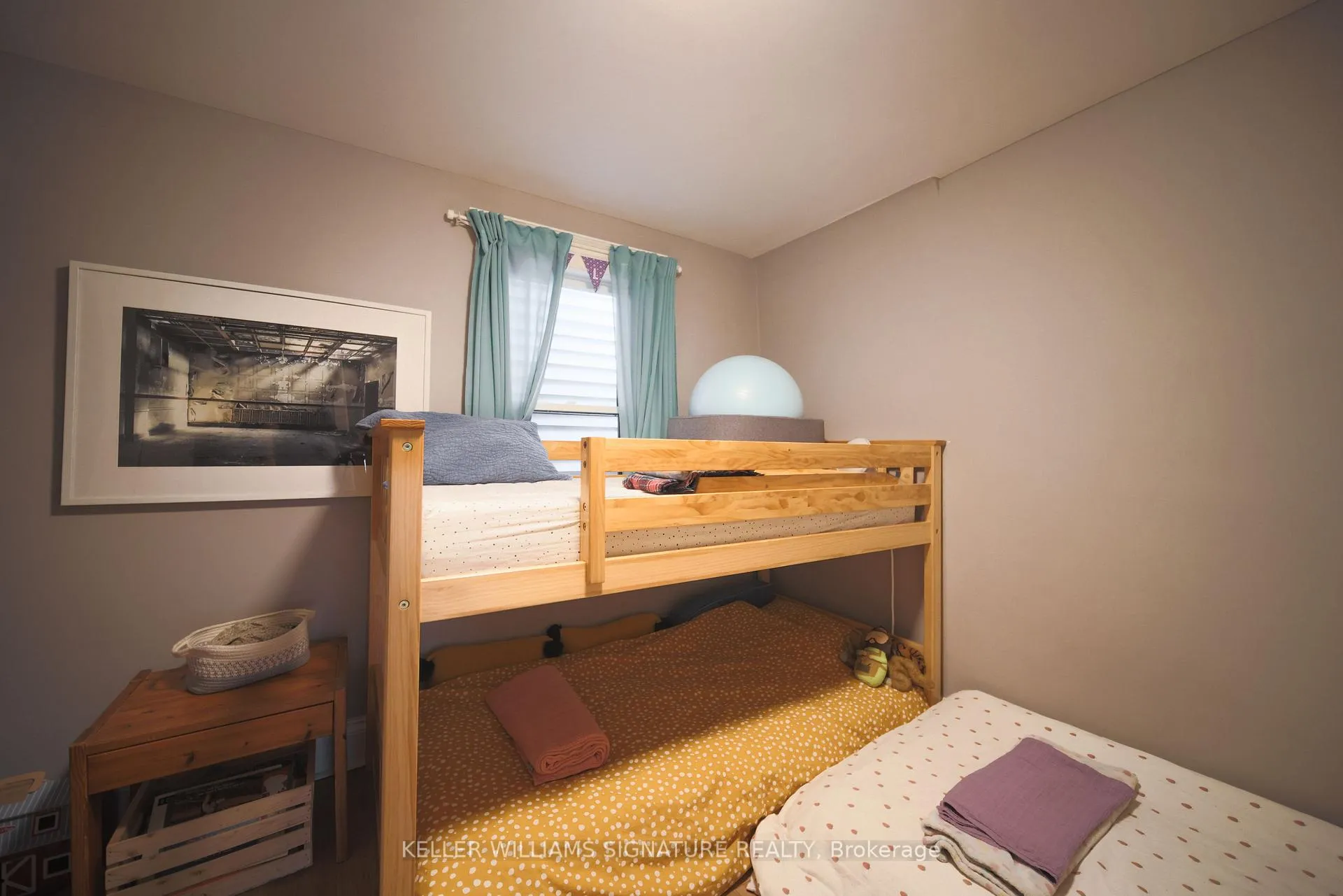 Photo 32 of 209 Balmoral Avenue S, Hamilton, Delta — HOMEH