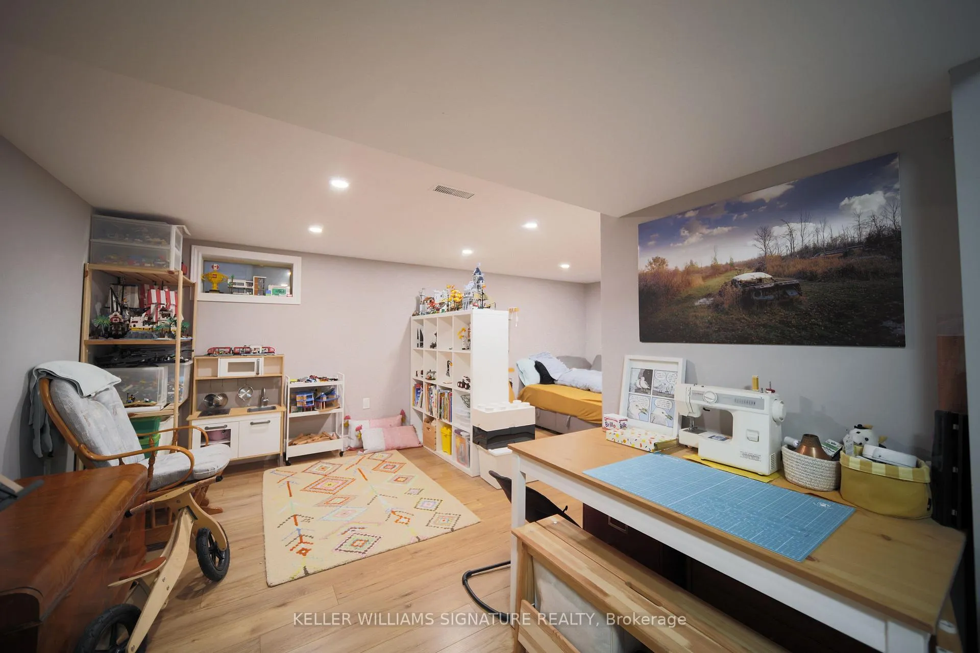 Photo 36 of 209 Balmoral Avenue S, Hamilton, Delta — HOMEH