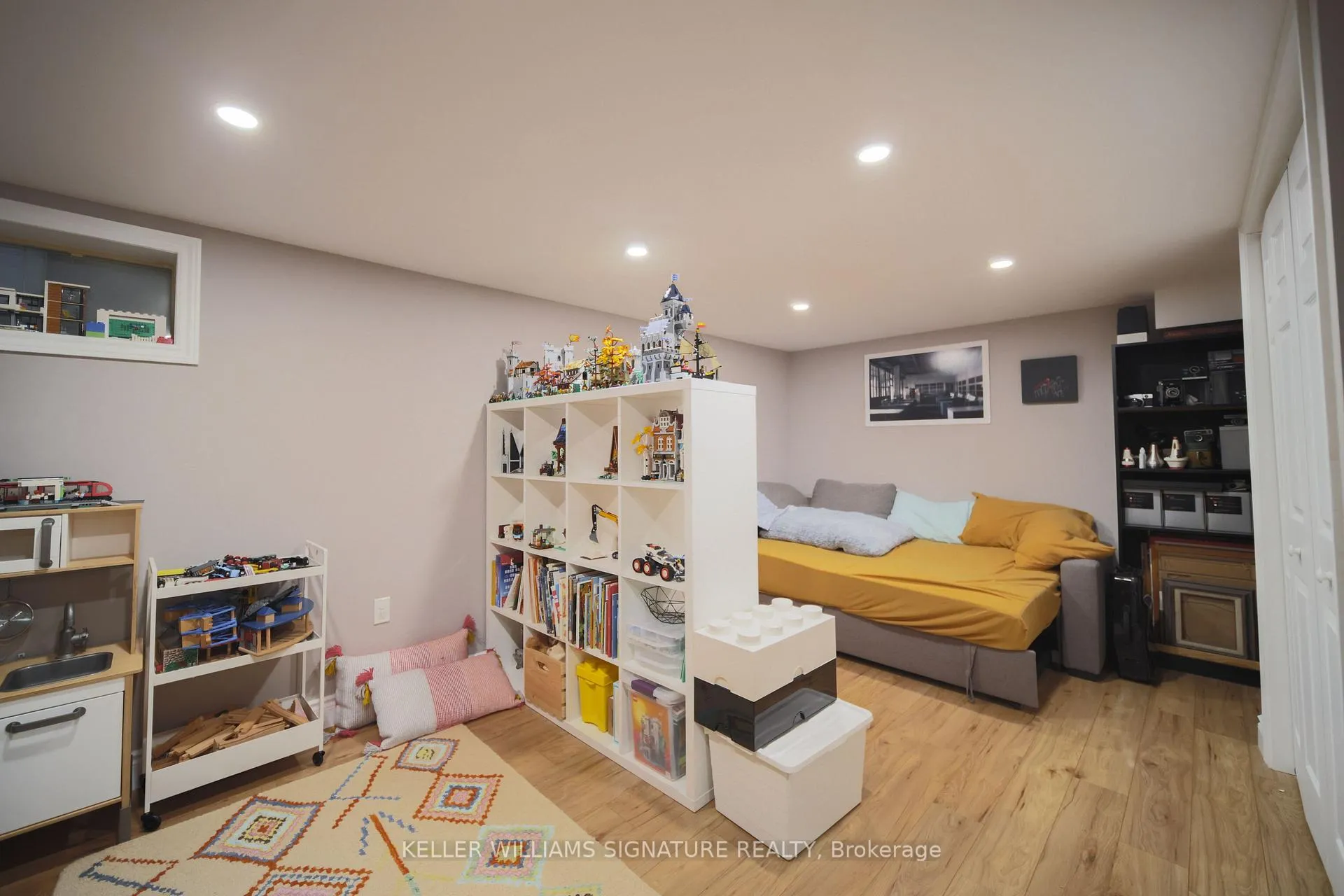 Photo 37 of 209 Balmoral Avenue S, Hamilton, Delta — HOMEH