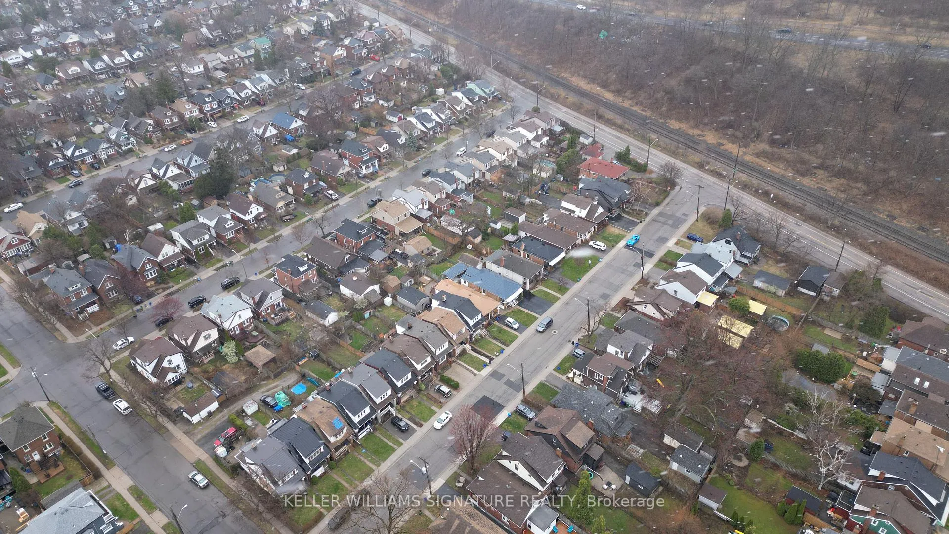 Photo 42 of 209 Balmoral Avenue S, Hamilton, Delta — HOMEH